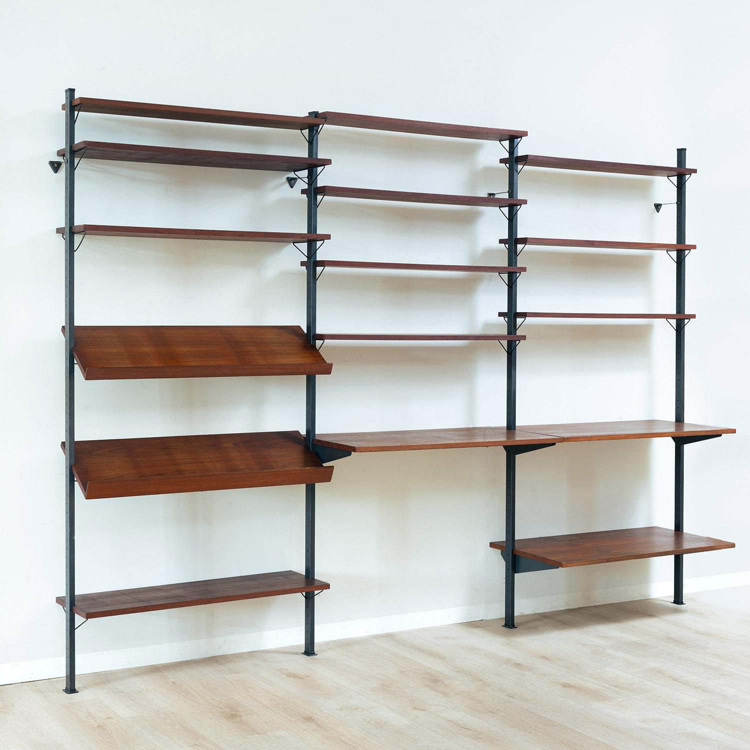 Mid-Century Modern Olof Pira Modular shelving system, by String Design AB in Sweden, 1950s For Sale