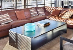 Tavolino Olsen Kundig Contemporaneo Moderno Fatto a mano in acciaio annerito Grande