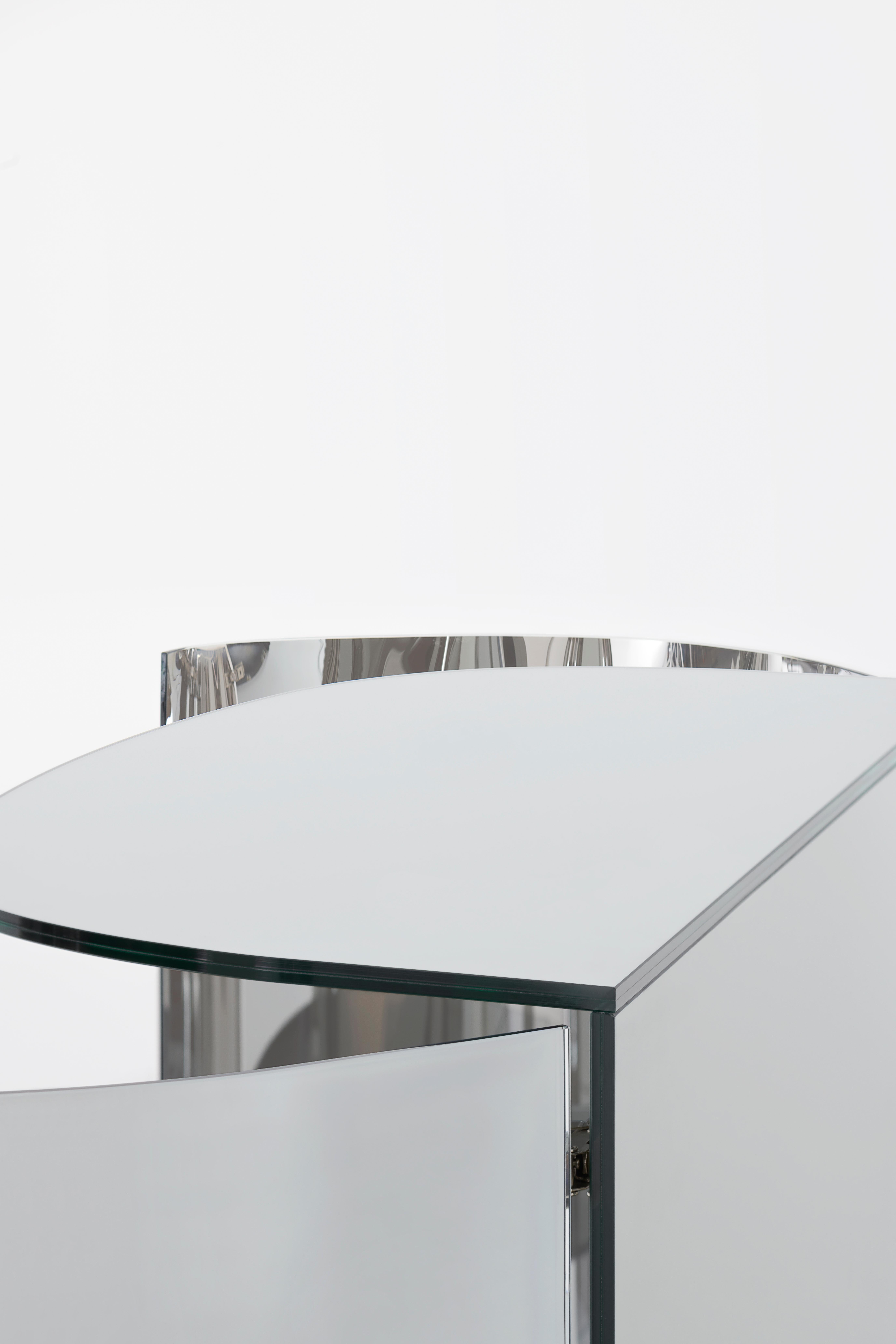 OLTRALPE Mirrored Bar Cabinet, by Inga Sempé for Glas Italia IN STOCK In New Condition For Sale In Brooklyn, NY