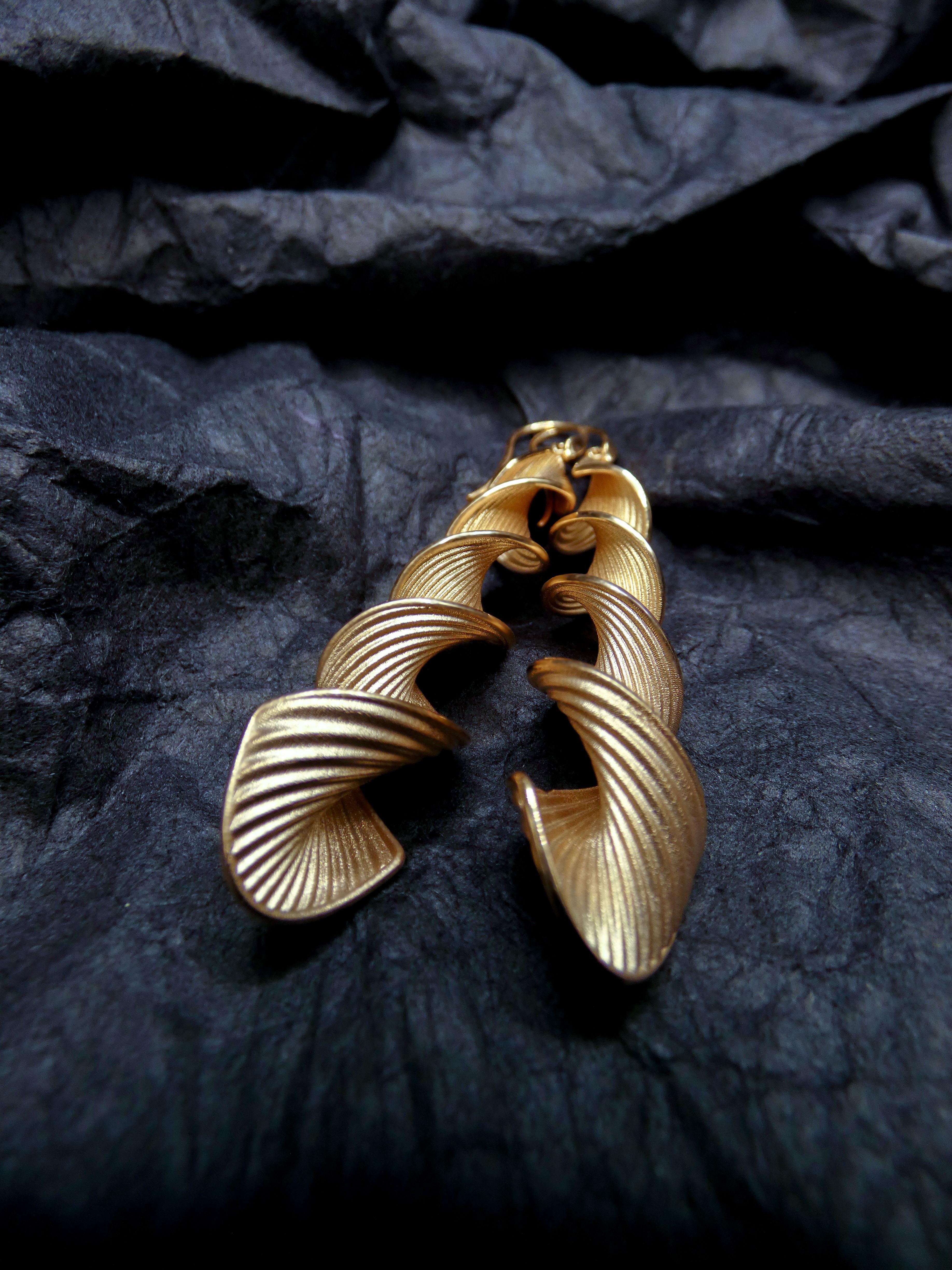 Orecchini Oltremare Gioielli in oro 14k, orecchini pendenti lunghi Made in Italy in vendita 1
