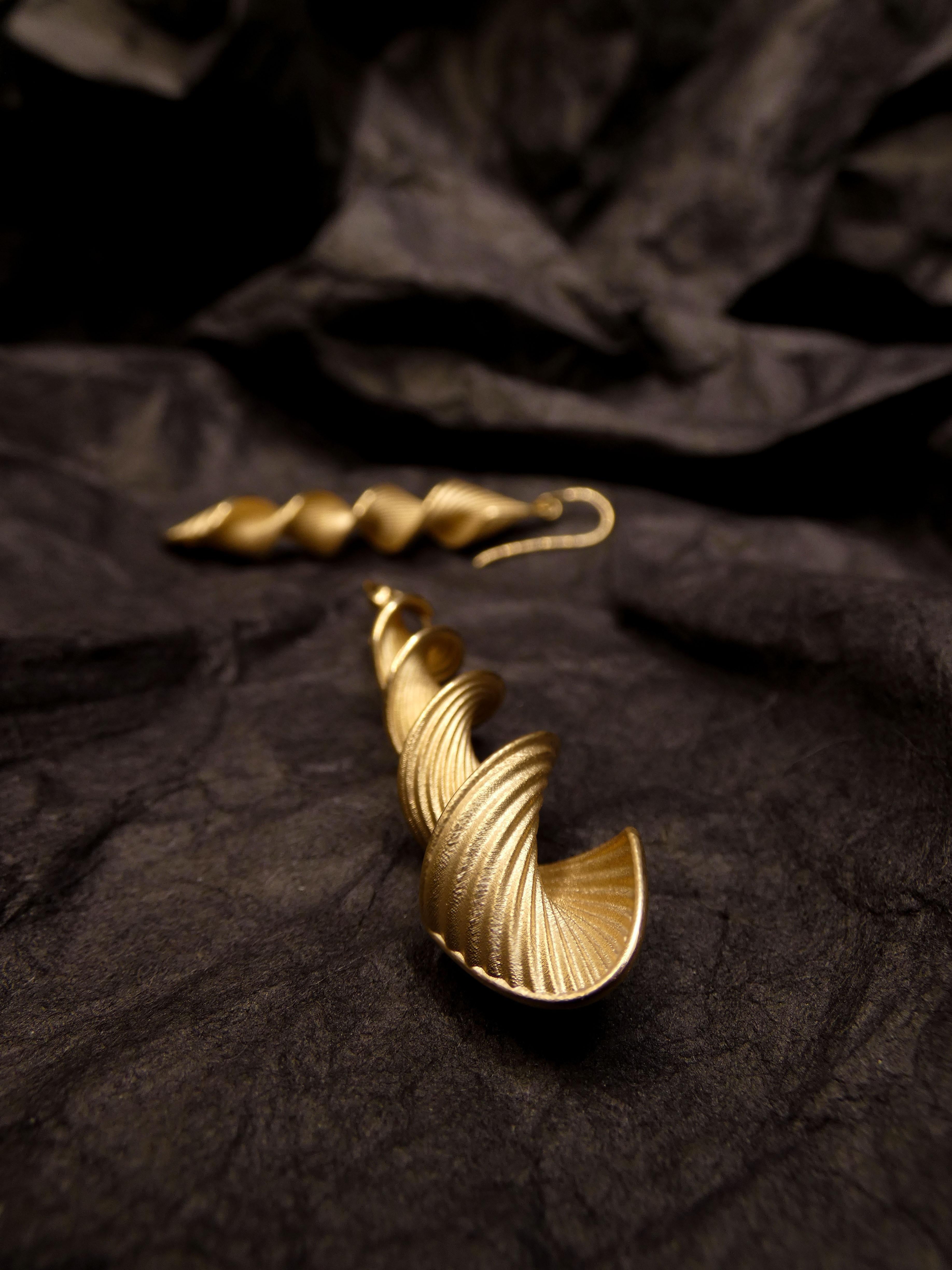 Orecchini Oltremare Gioielli in oro 14k, orecchini pendenti lunghi Made in Italy in vendita 2