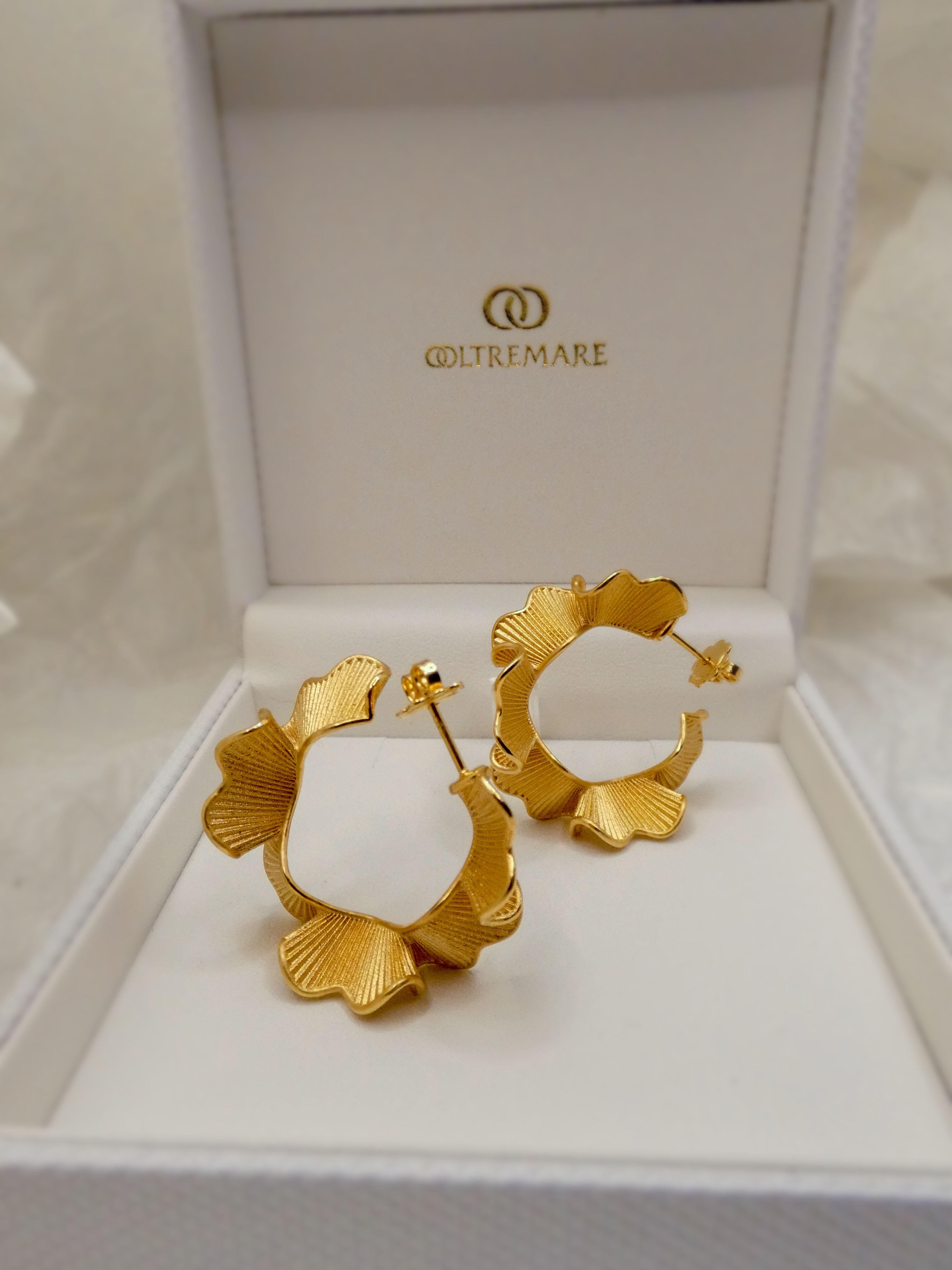 14k Solid Gold Hoop Earrings Designed and Crafted in Italy In New Condition For Sale In Camisano Vicentino, VI