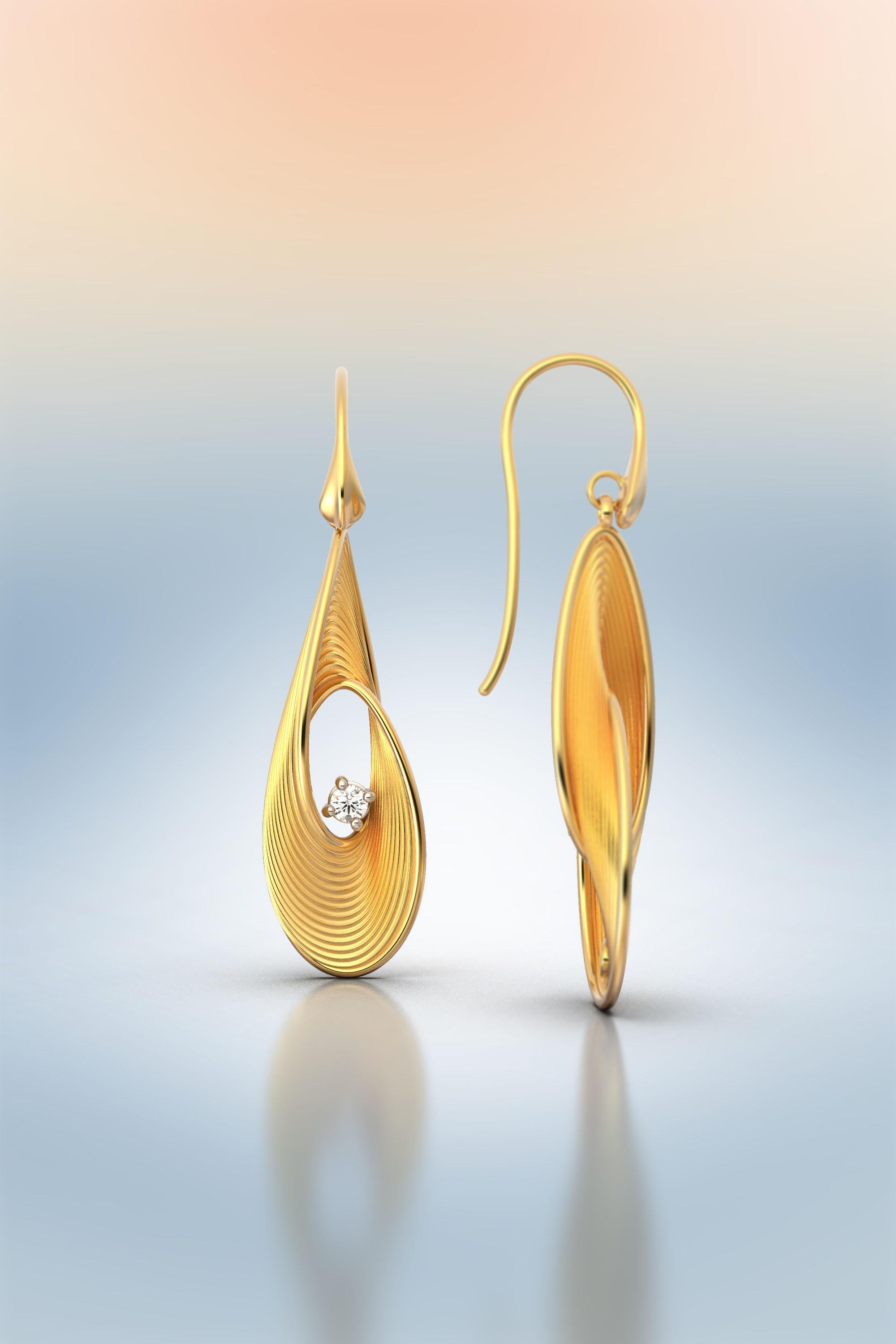 Contemporary Oltremare Gioielli Diamond Earrings, Dangle Drop Earrings in 18k Solid Gold For Sale