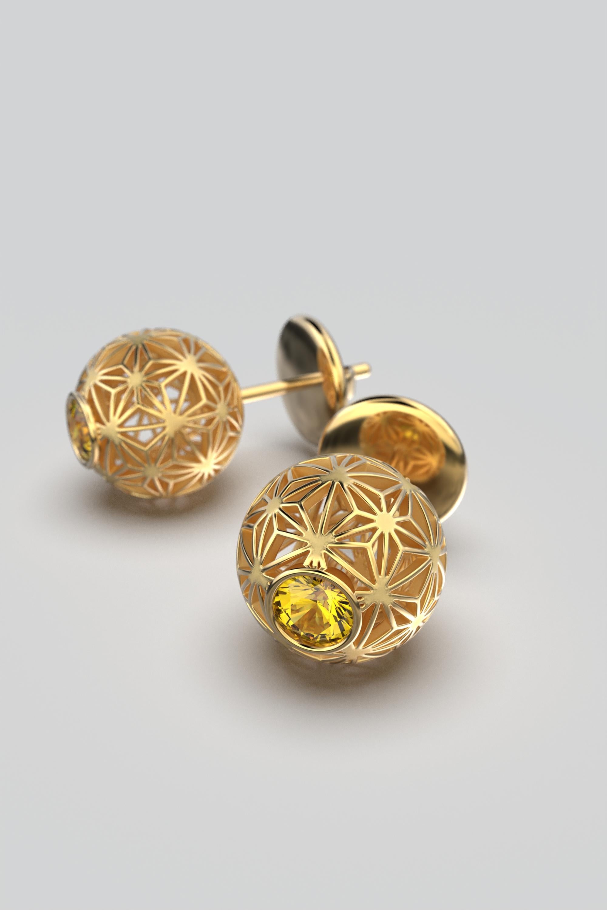 Modern Oltremare Gioielli Yellow Sapphire 14k Gold Stud Earrings Sashiko Pattern For Sale