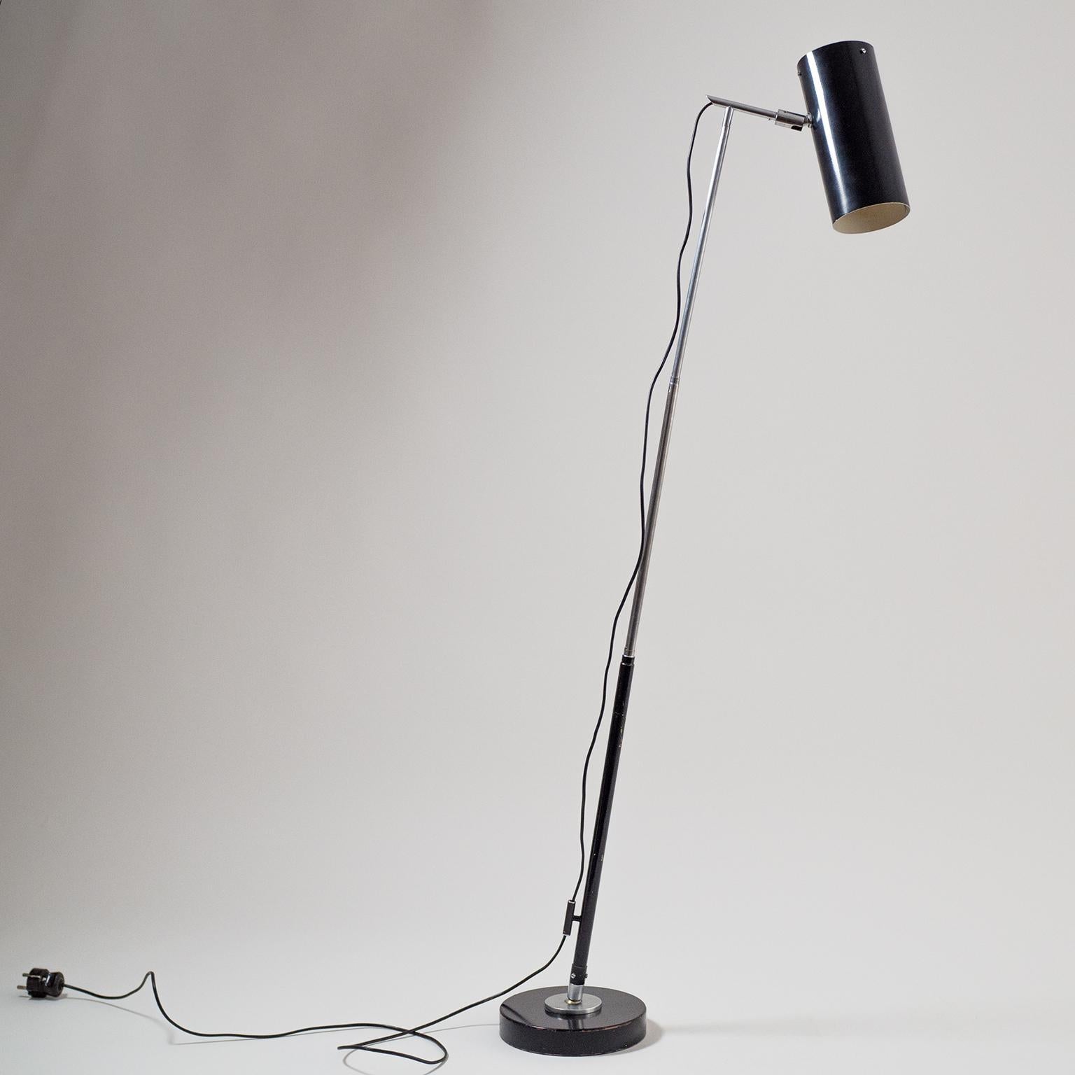 Mid-Century Modern O'Luce 201 Telescopic Floor Lamp by Ostuni and Forti, circa 1950