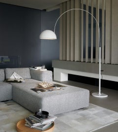 Oluce Coupé 3320 R Floor Lamp by Joe Colombo - White - 220–240V
