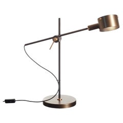 Lampe de table Oluce G.O. 252, conçue par Giuseppe Ostuni - 220–240 V - Bronze