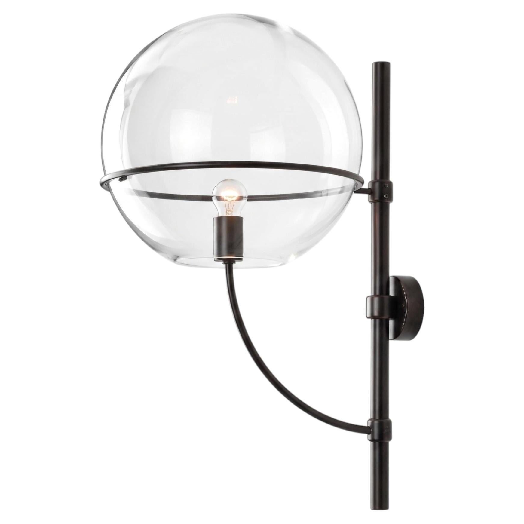 Oluce Lyndon 160 Outdoor Wall Lamp design Vico Magistretti - 220–240V For Sale