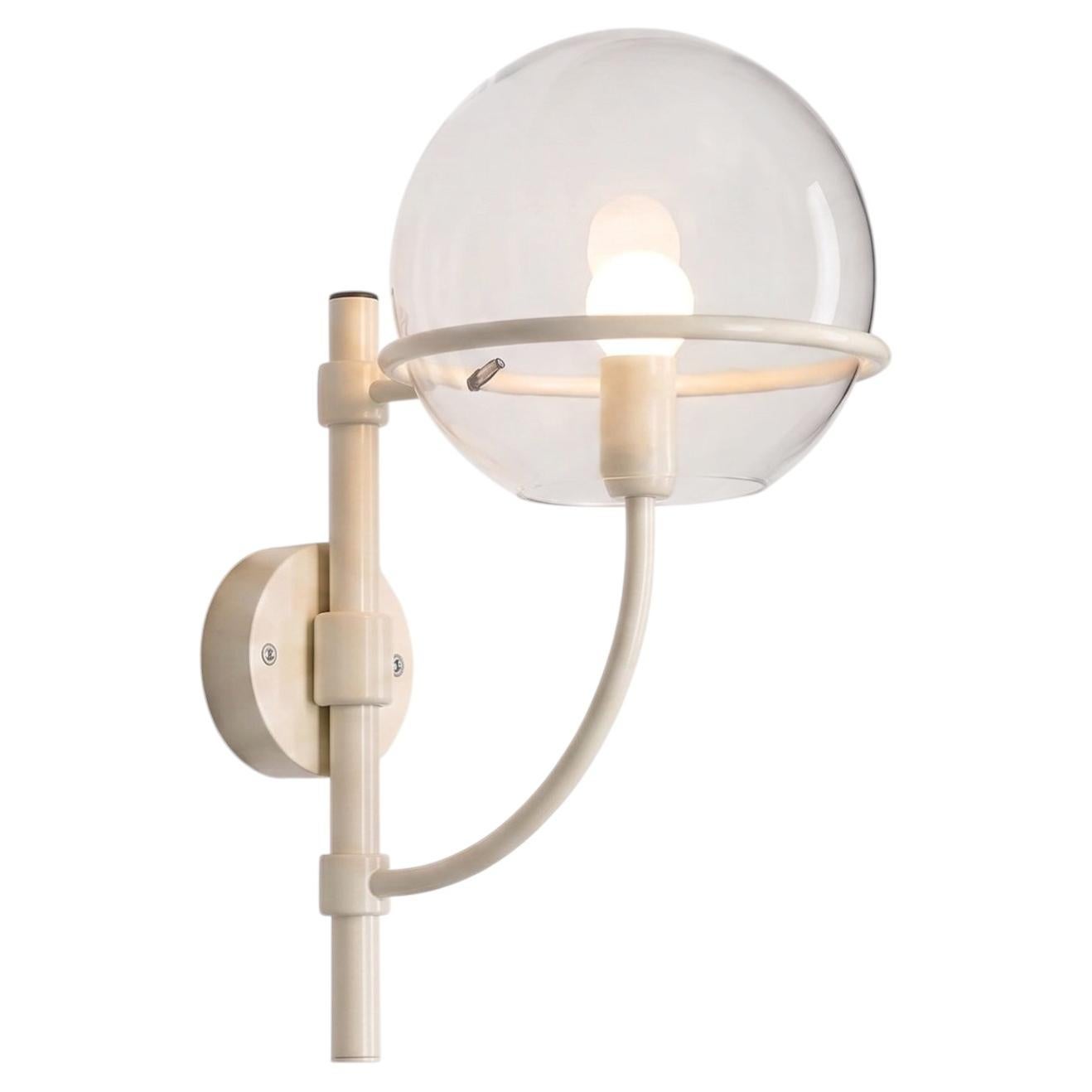 Oluce Lyndon 161 Outdoor Wall Lamp design Vico Magistretti - Ivory - 220–240V For Sale