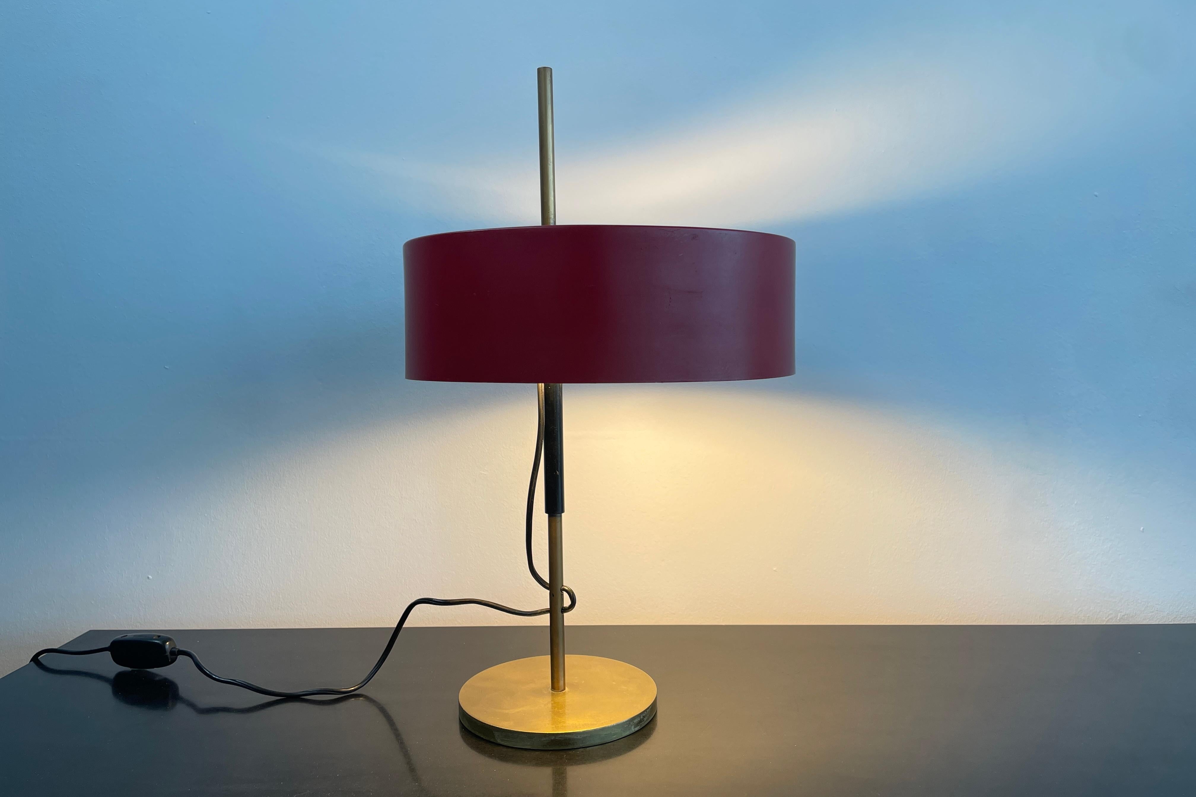 Émaillé Lampe de table Mod.243 Angelo Ostuni & Renato Forti 1953 en vente