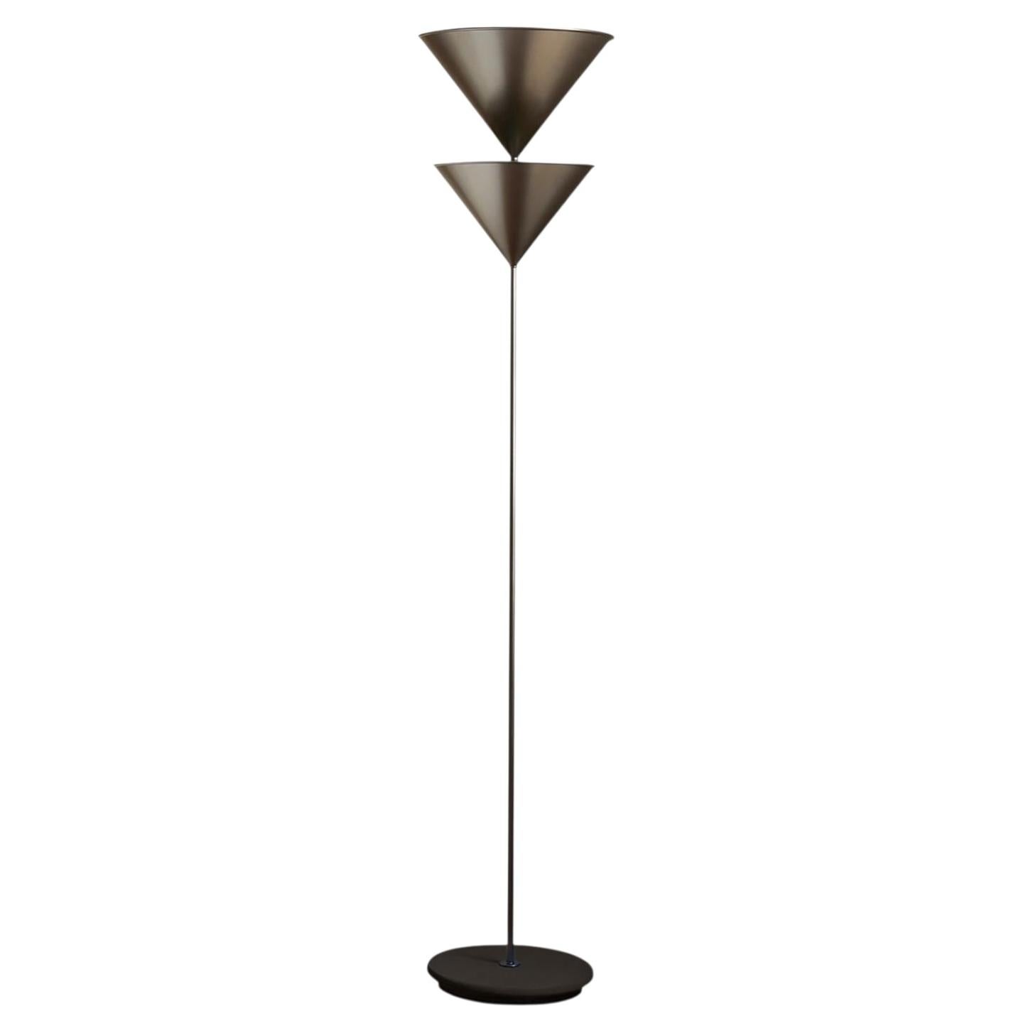 Oluce Pascal 345/L Floor Lamp design Vico Magistretti - 220–240V For Sale