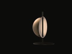 Lámpara de mesa Oluce Superluna 297, diseñada por Victor Vasilev - 220–240 V - Latón