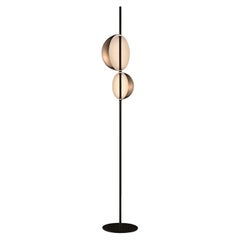 Oluce Superluna Stehleuchte, Design: Victor Vasilev – Fuß aus Messing/Schwarz – 220–240 V