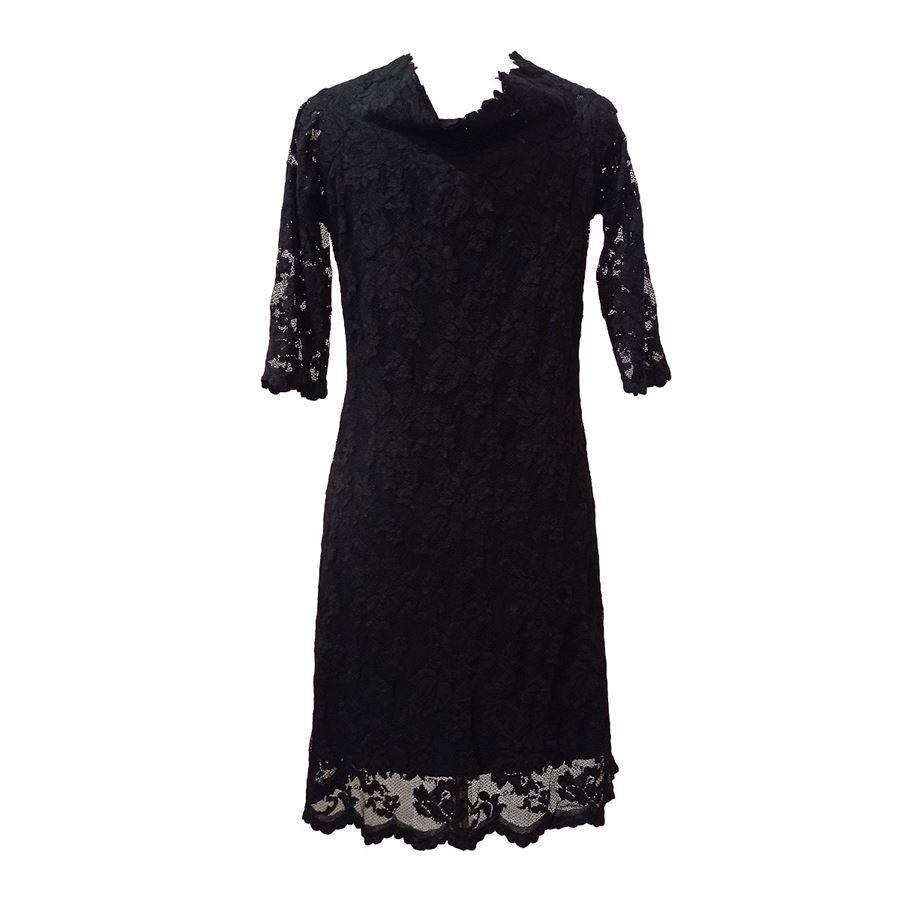 Chic lace dress by Olvi's
Polyamide (59%), viscose (29%) ed elasthane
Lace
Black color
3/4 Sleeve
With undervest
Total lenght (shoulder/hem) cm 82 (32,28 inches)
Olvi's size 5 / IT42
Original price € 1500
Worldwide express shipping included in the