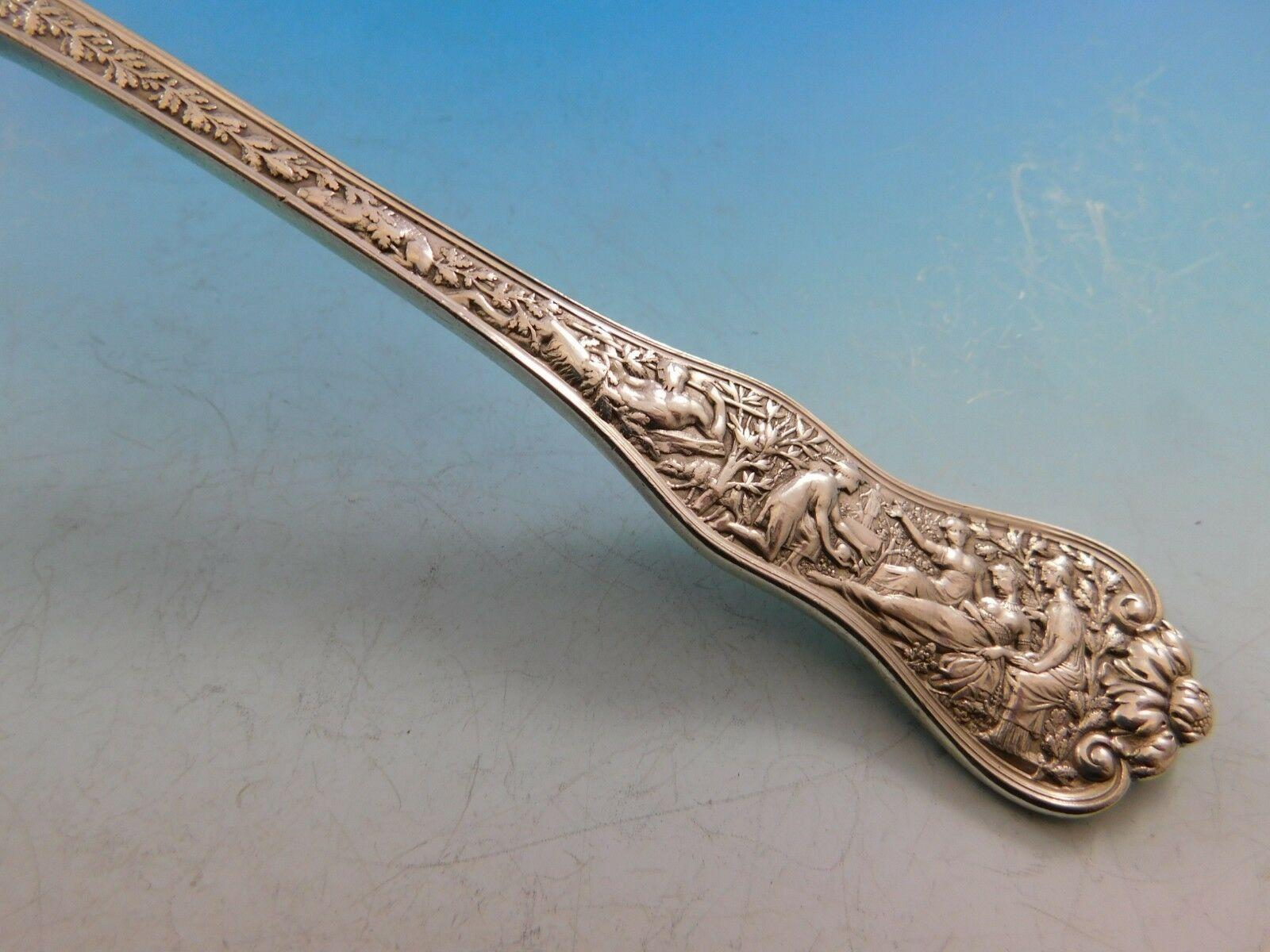 Lovely sterling silver Pie Server measuring 10 3/4