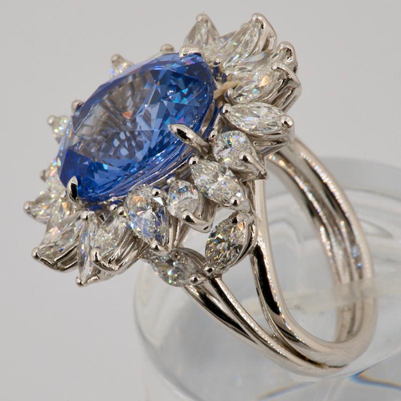 Modern Olympus Art Certified, UniqueArt, Diamond, Sapphire, White Gold, Blue Daisy Ring For Sale