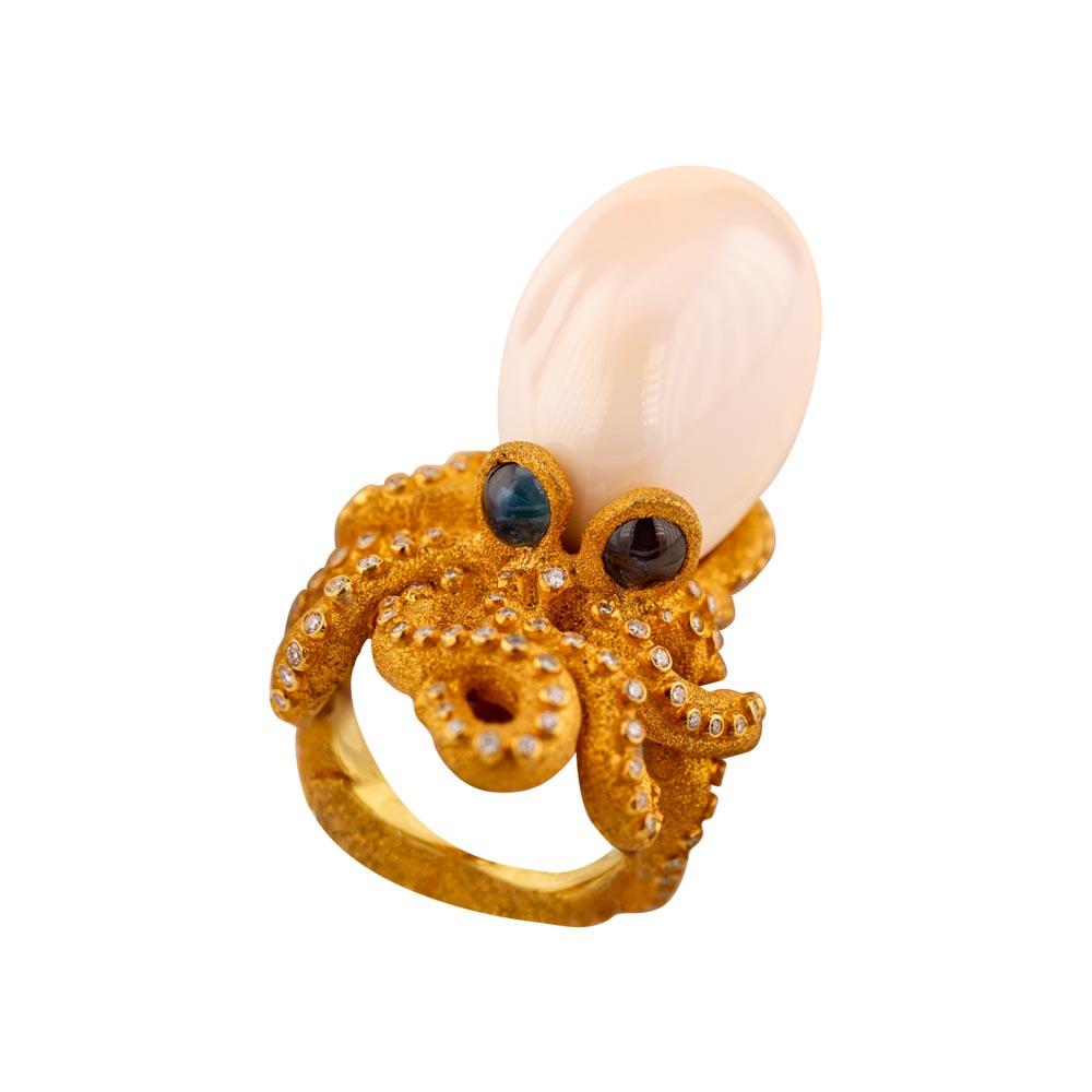 Olympus Kunst zertifiziert, Turmalin Augen, Diamanten und Perle Octopus Ring
Gelbgold 18 K, 
Diamant 0,90 Karat, 
Turmalin 1,04 Karat, 
Muschelperle 39,28 Karat