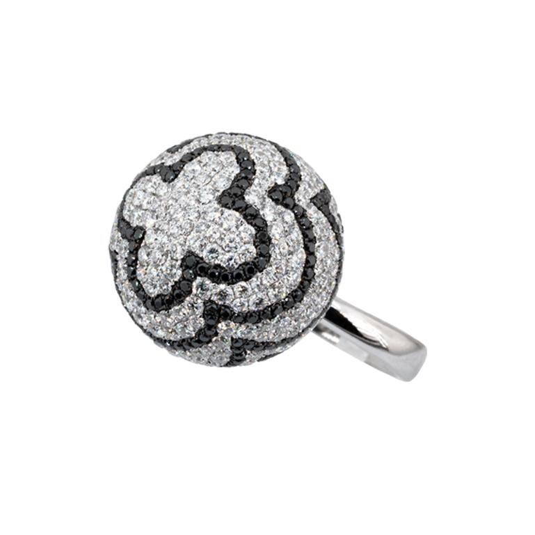 Modern Olympusart Certified, White Gold 18 K, Diamond Black, New Century Fashion Ring For Sale