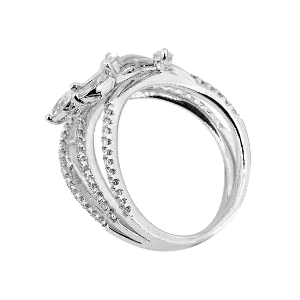 Taglio brillante Anello Olympus Art certificato, con diamanti e oro bianco in vendita