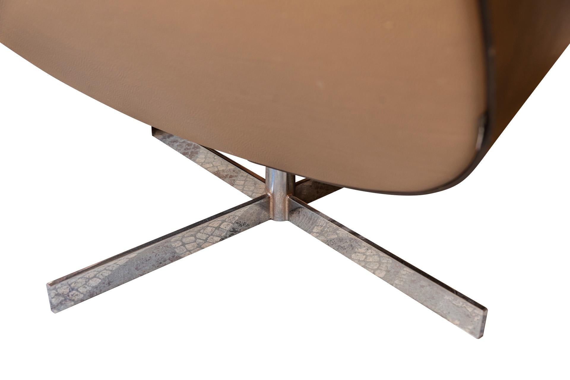 Chaise pivotante Bakea de O&M Design pour Roche Bobois, France, datant d'environ 2000 2