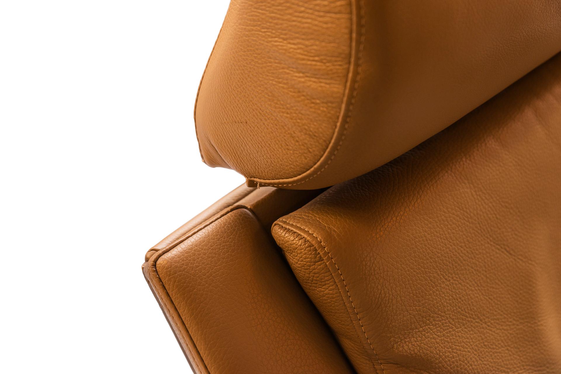 Chaise pivotante Bakea de O&M Design pour Roche Bobois, France, datant d'environ 2000 Bon état à Nice, Cote d' Azur