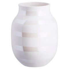Omaggio Vase Mother of Pearl