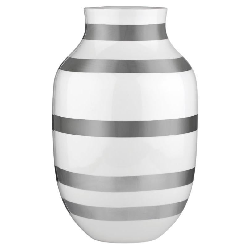 Omaggio Vase Black For Sale at 1stDibs