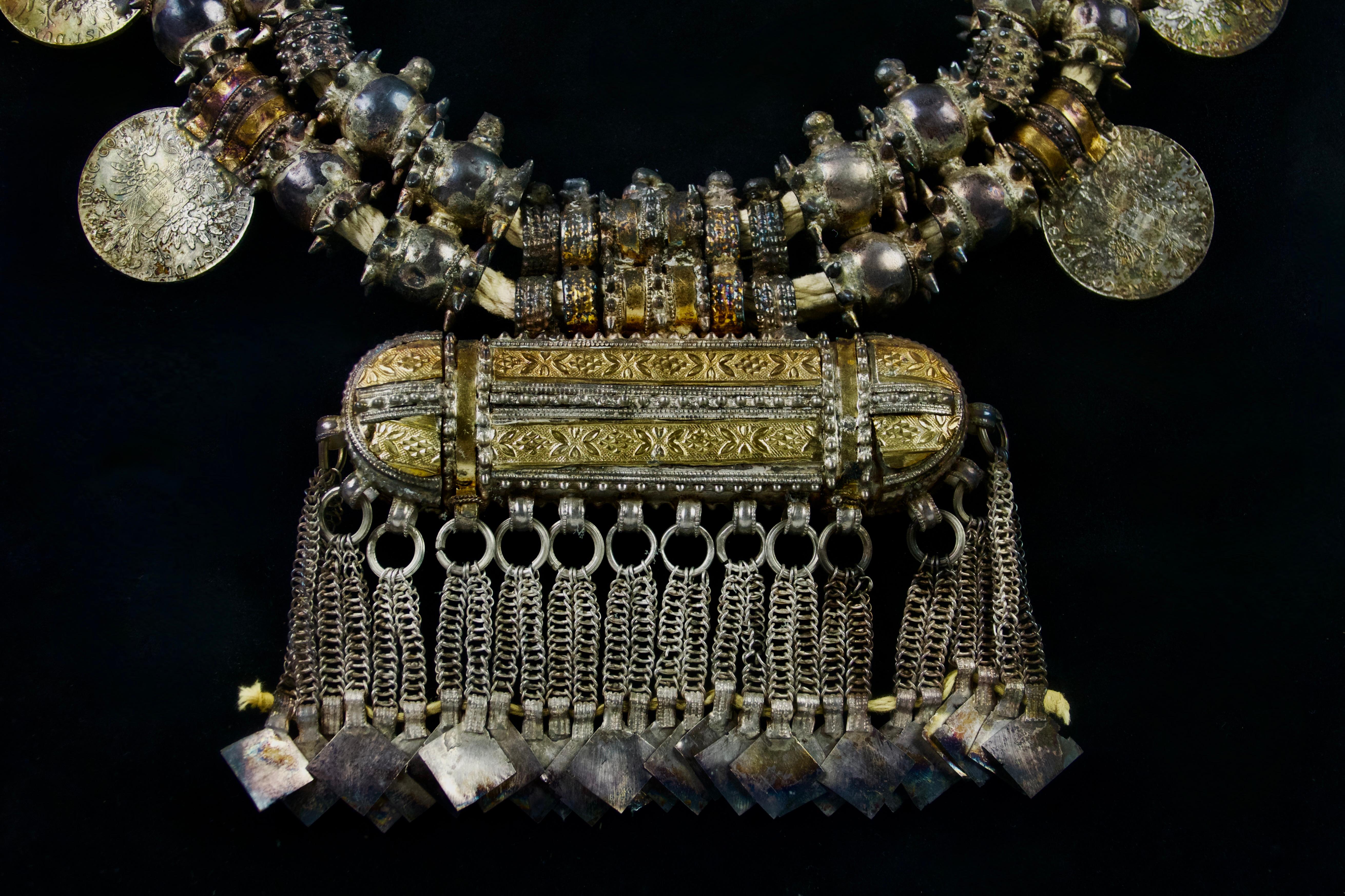 Oman, Necklace, 19th Century In Good Condition For Sale In PARIS, FR