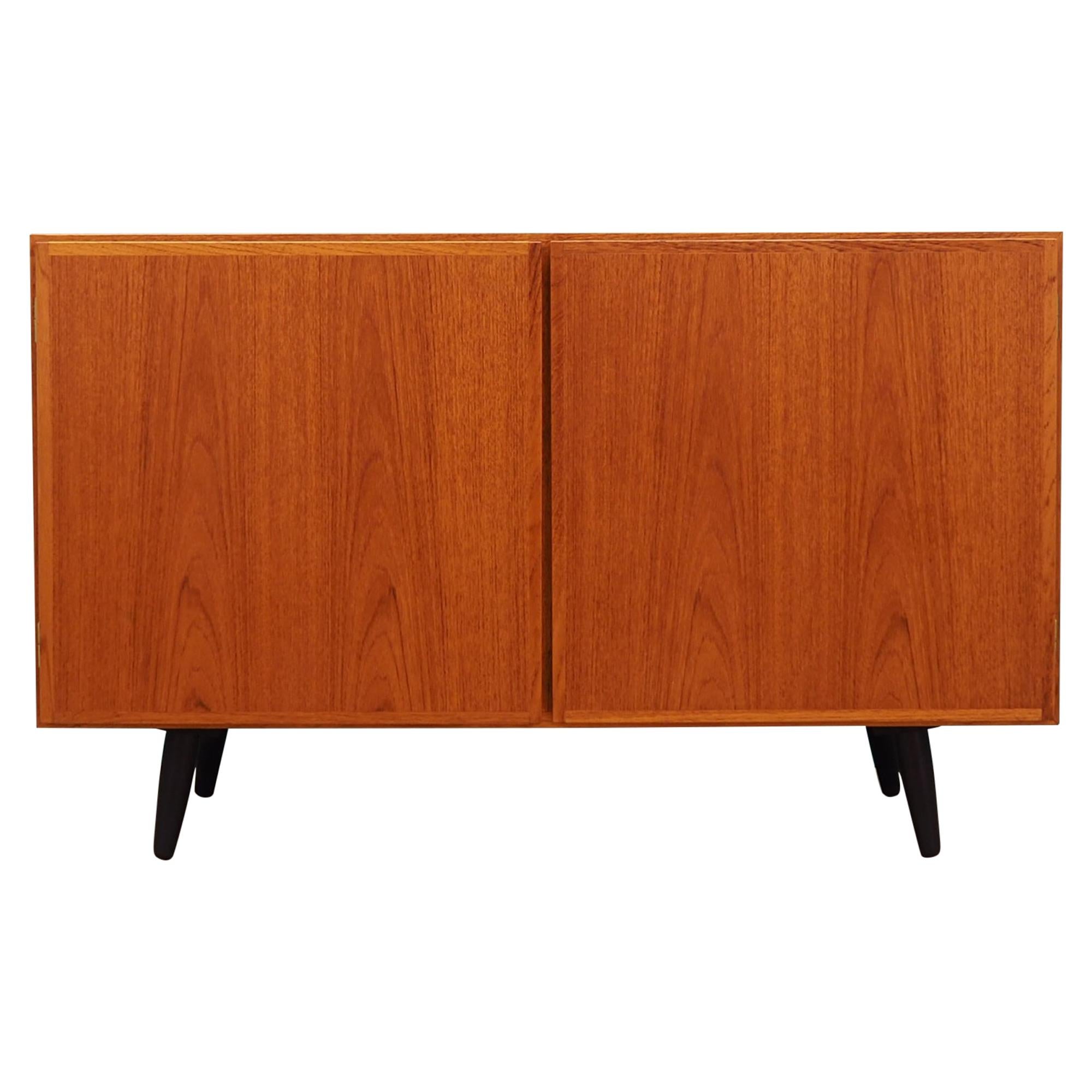 Omann Jun Cabinet 1960-1970 Vintage Danish Design Teak For Sale