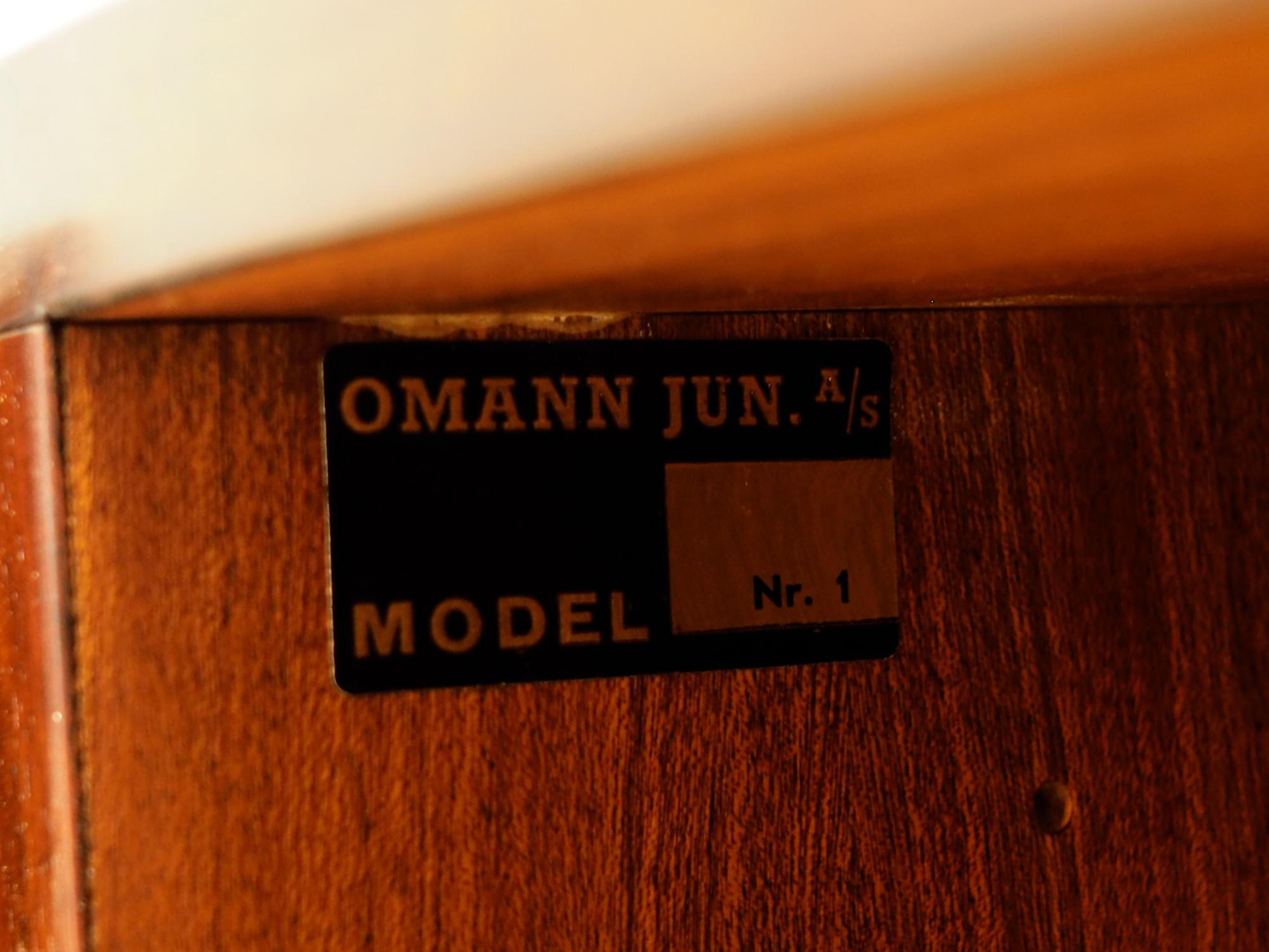 Omann Jun Rosewood Retro Cabinet 1960s Vintage For Sale 5