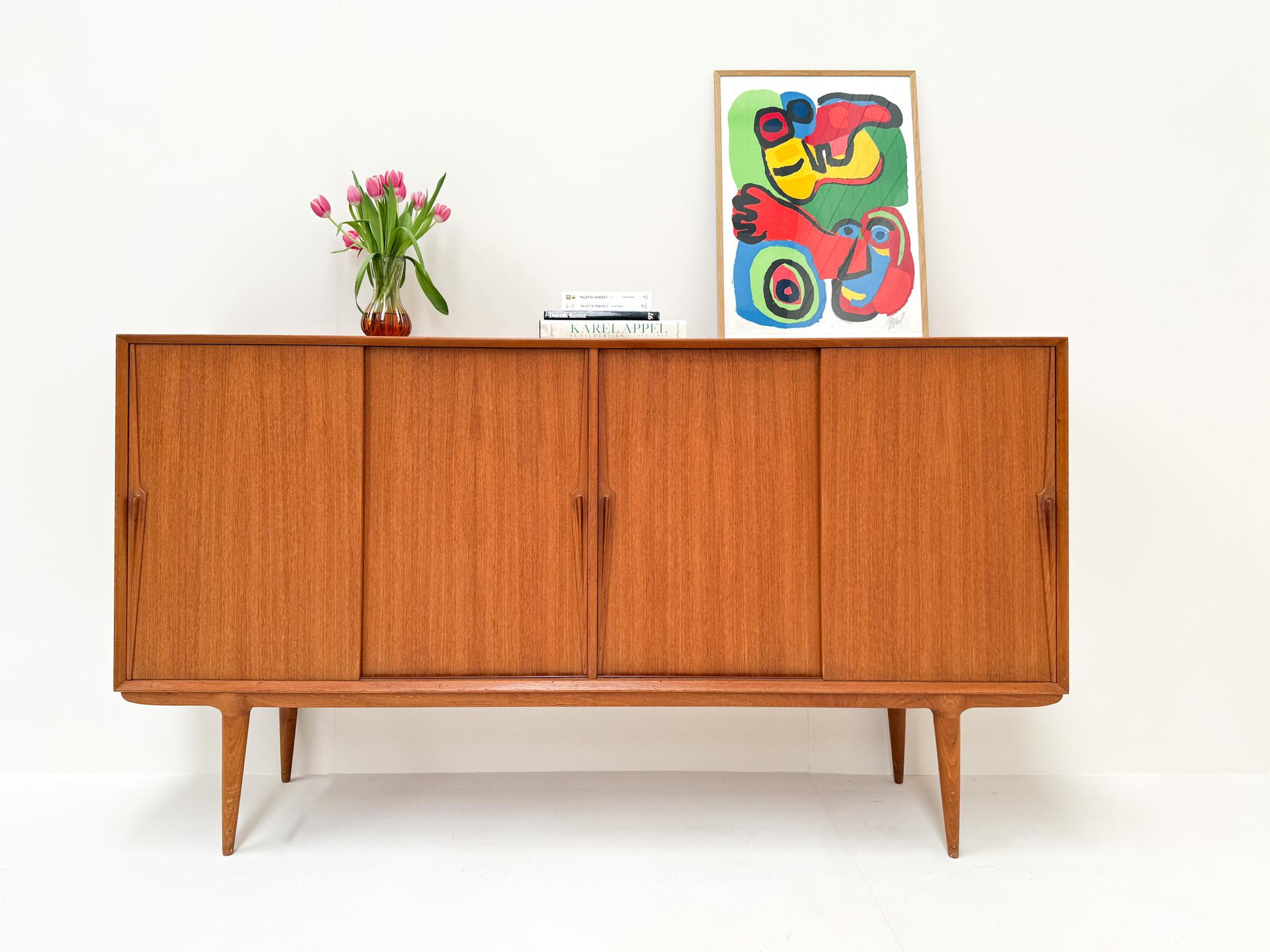 Omann Jun Sideboard Model 19 by Gunni Omann, Denmark, 1960s For Sale 4