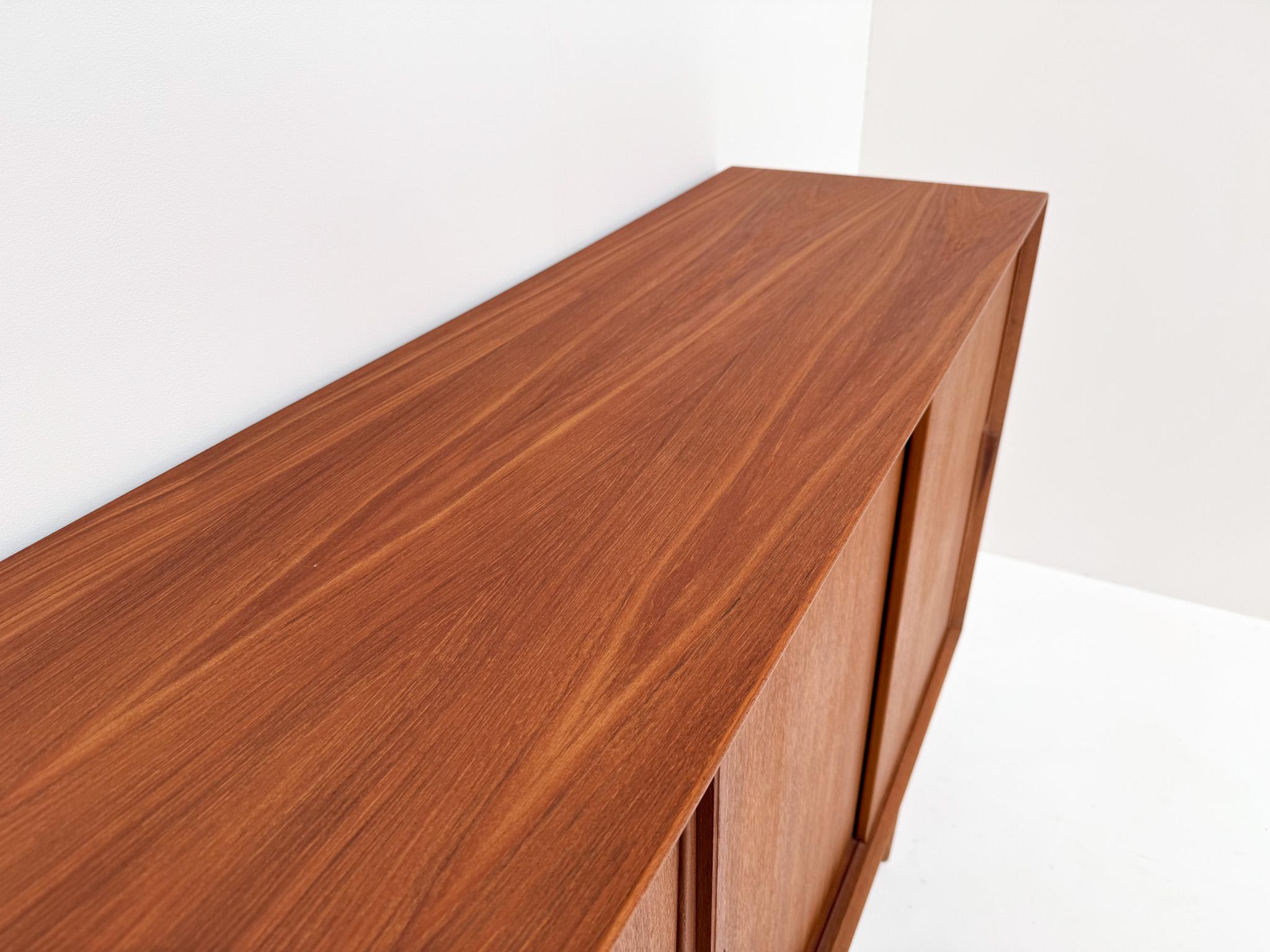 Mid-Century Modern Omann Jun Sideboard Model 19 by Gunni Omann, Denmark, 1960s For Sale