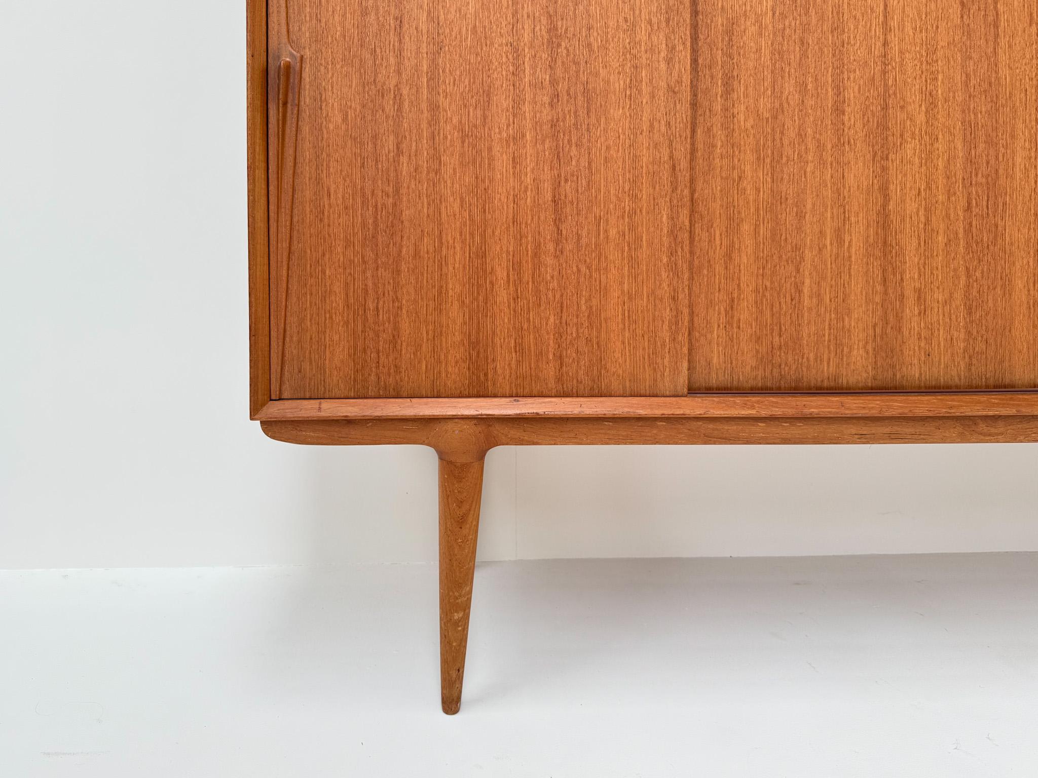Omann Jun Sideboard Model 19 by Gunni Omann, Denmark, 1960s For Sale 2