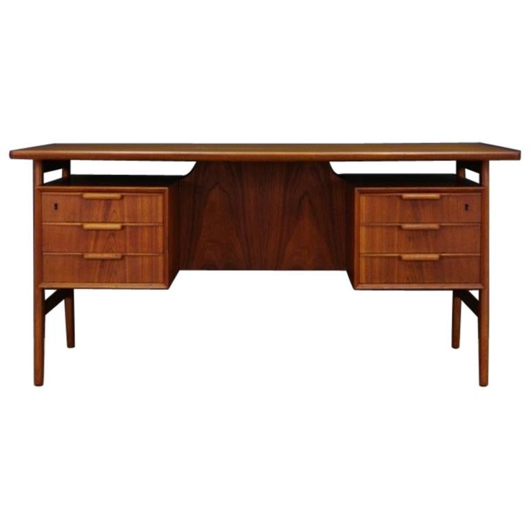 Omann Jun Writing Desk Classic Teak Vintage