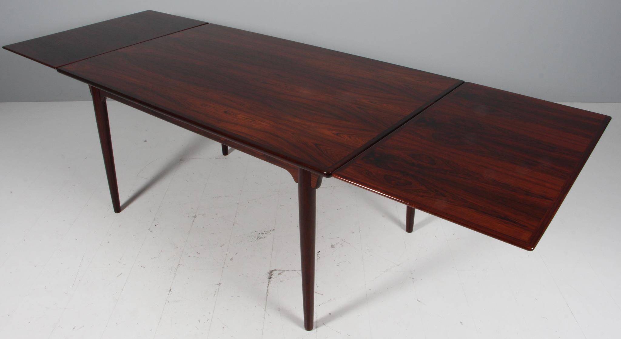 Scandinavian Modern Omann Junior dining table in rosewood, model 54