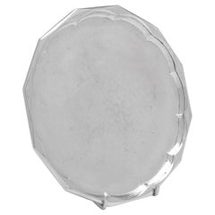 Plat Me Fecit Omar Ramsden en argent sterling dans le style Arts & Crafts - 1934