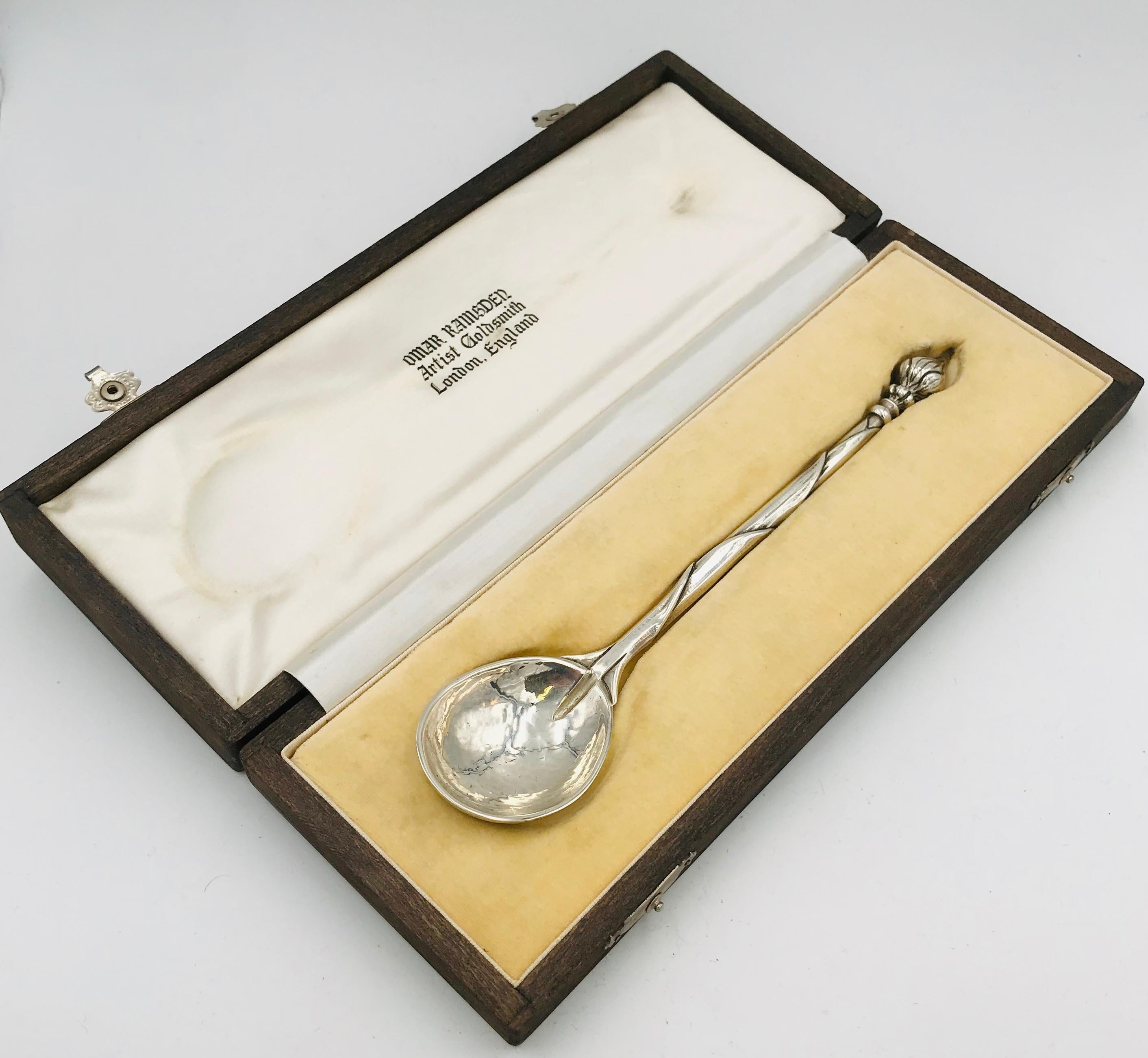 Omar Ramsden Silver Spoon in Fitted Case In Good Condition In London, GB