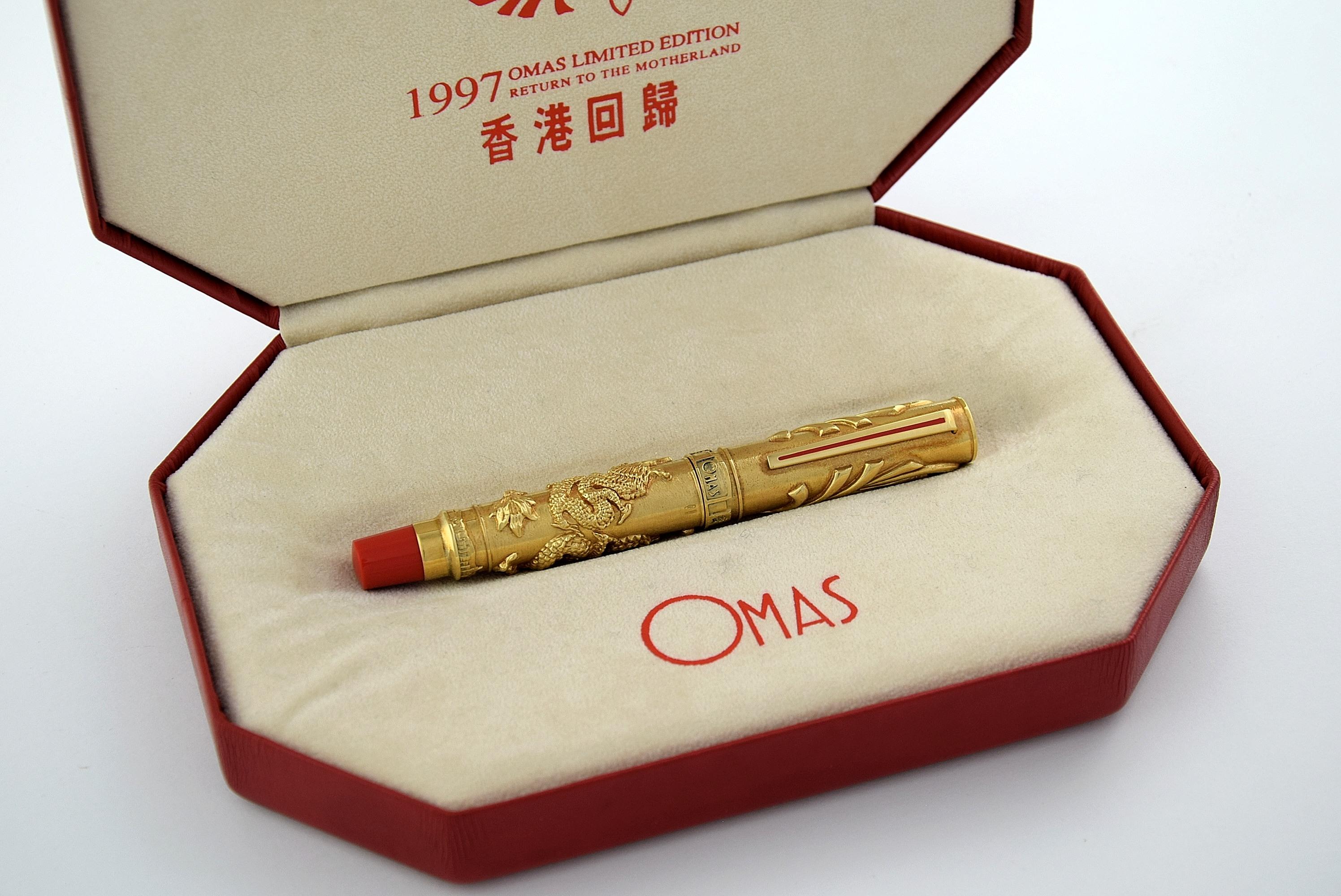 Omas 1997 18-Karat Gold Return to the Motherland Limited Edition Fountain Pen For Sale 12