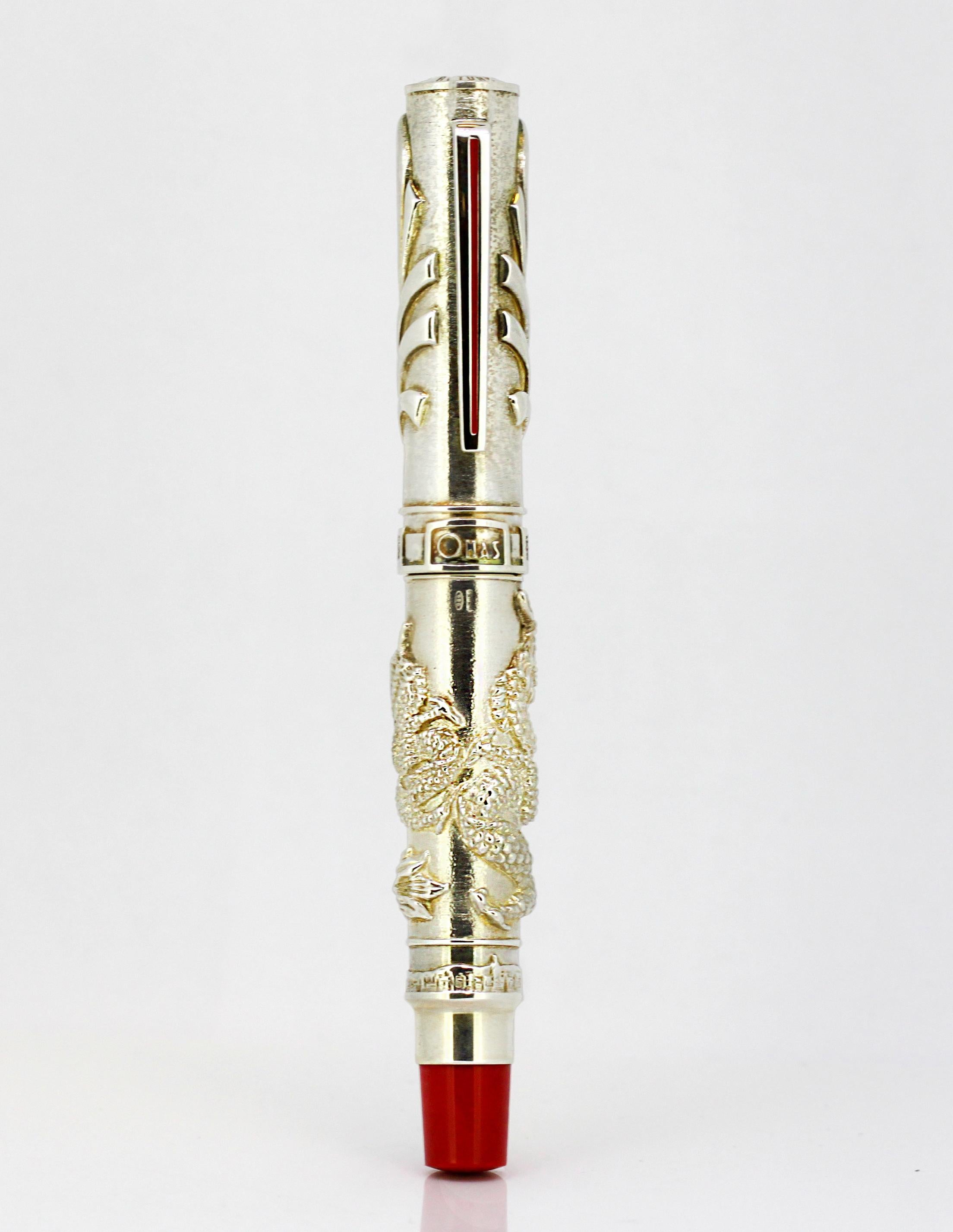 Return To Motherland Silver Fountain Pen With 18K Gold Nib
Maker : Omas
Limited to 1997 pieces.
925/1000 Silver & 18K (750/1000) Gold Nib.

The reunification of Hong Kong with China is a historic event which catches the eye of the world. The