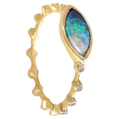 Anillo burbuja de oro con ópalo australiano y diamantes ombré, Just Jules 2024