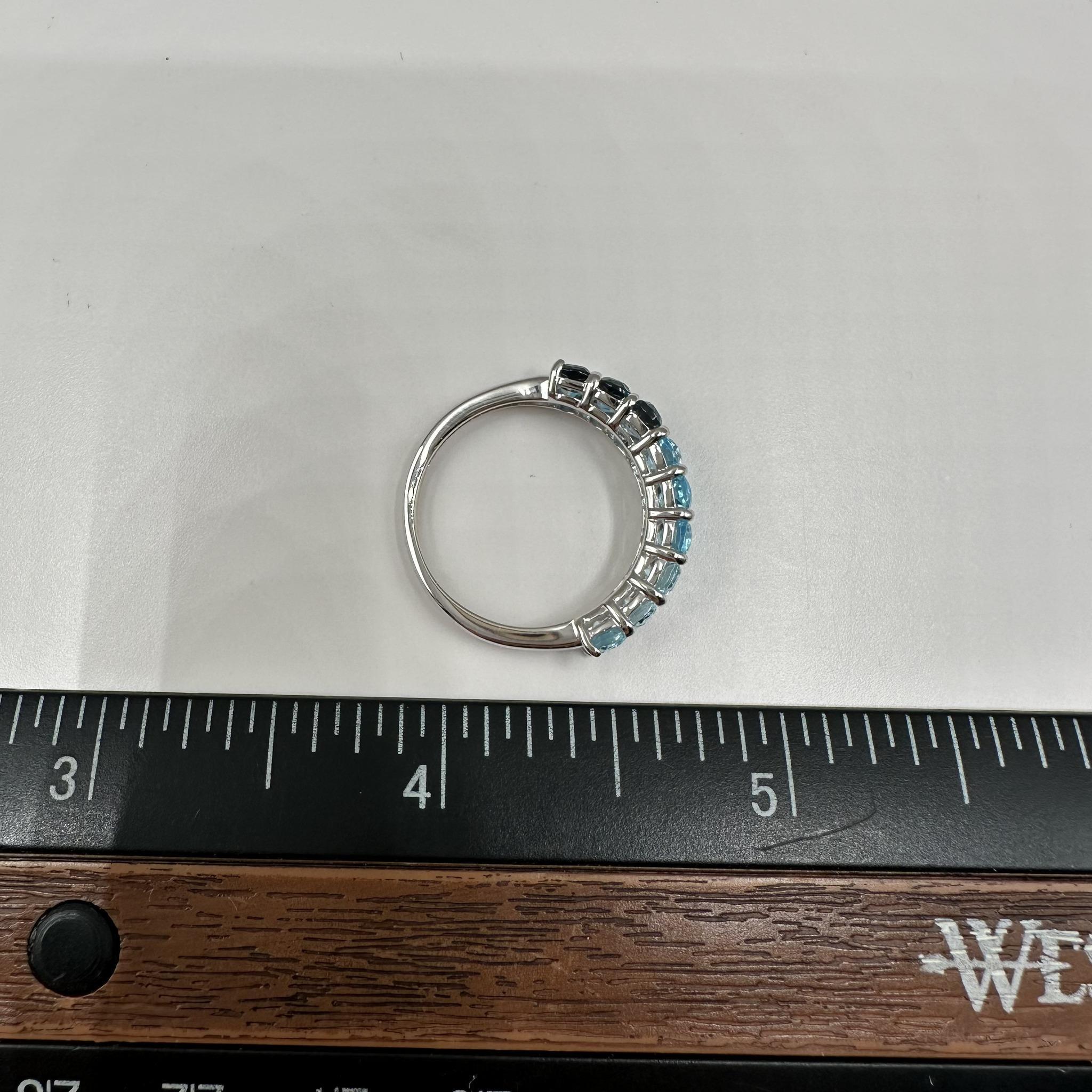 Bague Topaze Bleue Ombre en Argent - Coupe ovale, Taille 7, New Pour femmes en vente