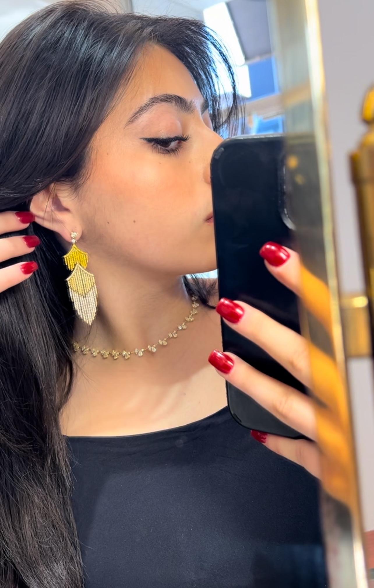 Boucles d'oreilles chandelier en or jaune 18 carats avec diamant blanc et jaune fantaisie 8.0ct en vente 5