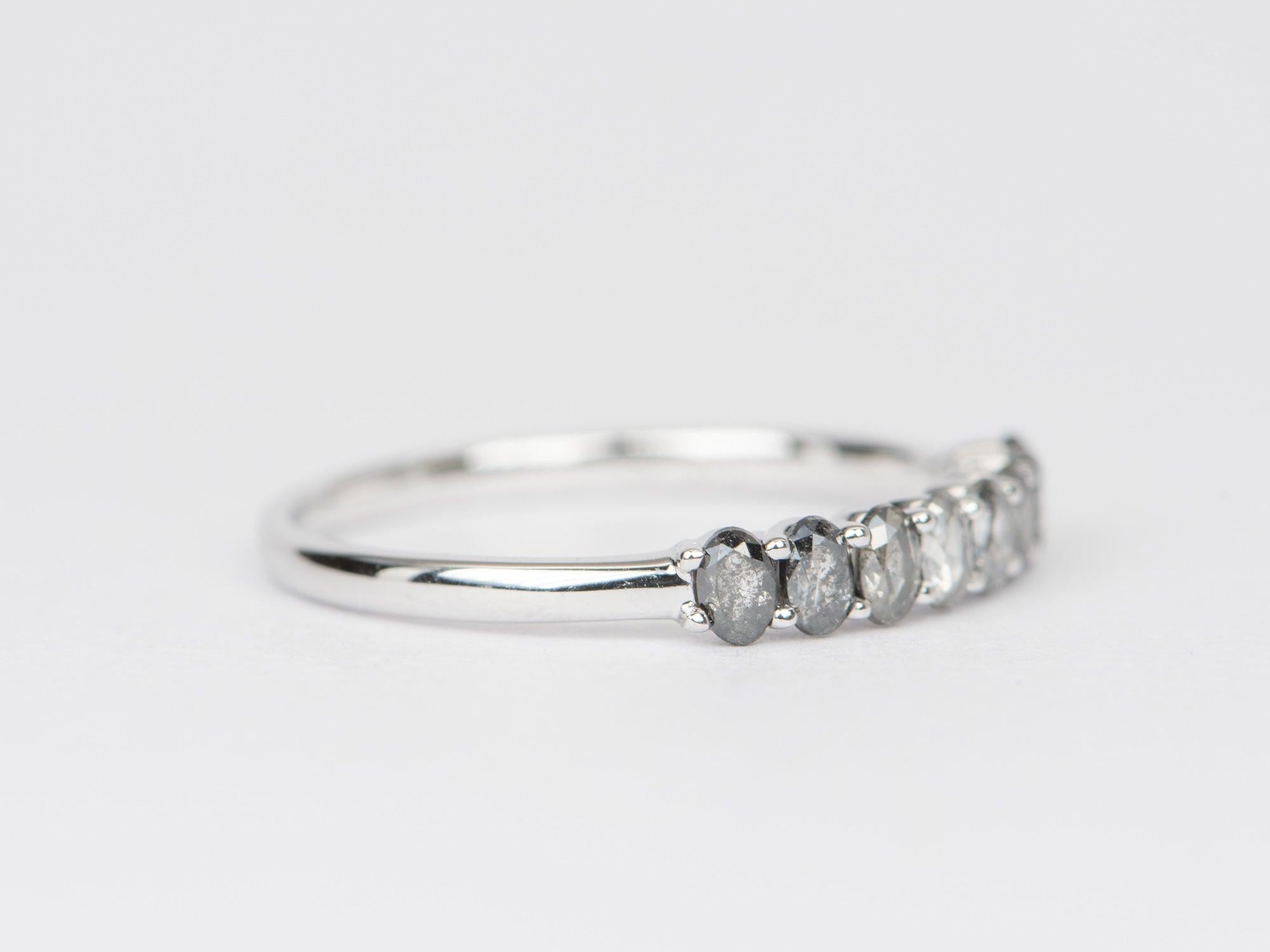 ♥ A solid 14K white gold ring set with oval-shaped salt and pepper diamonds
♥ The overall setting measures 3mm in width, 116mm in length, and sits 1.9mm tall from the finger

♥ Ring size: US 6.75 available (free re-sizing up or down one size)
♥ Ring