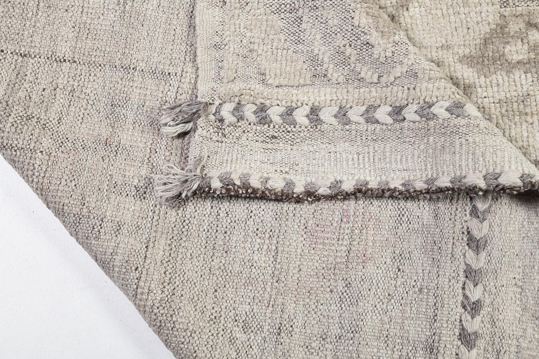 Rug Number
32303
Size
11' 3
