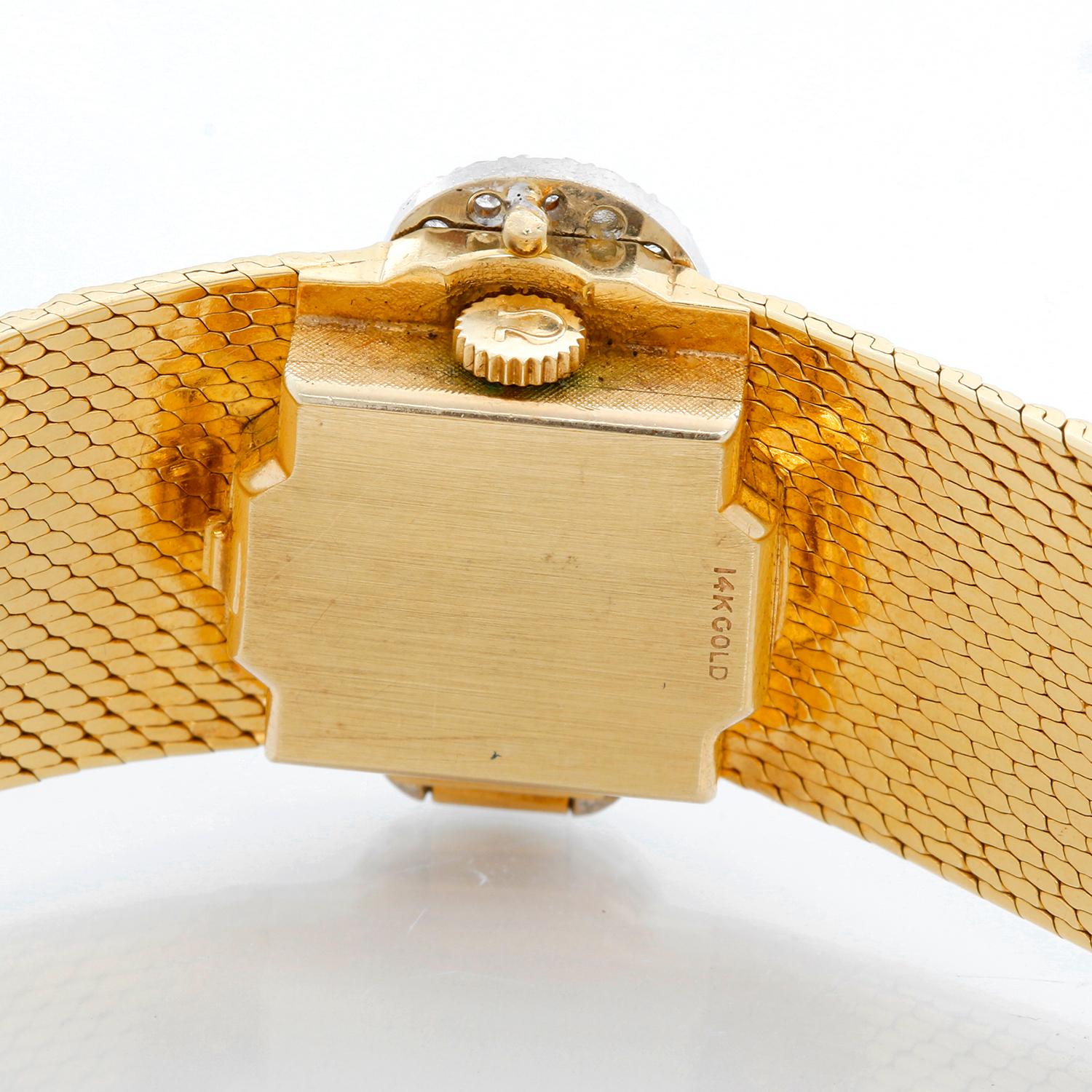 Omega 14 Karat Yellow Gold Vintage Ladies Watch In Excellent Condition In Dallas, TX