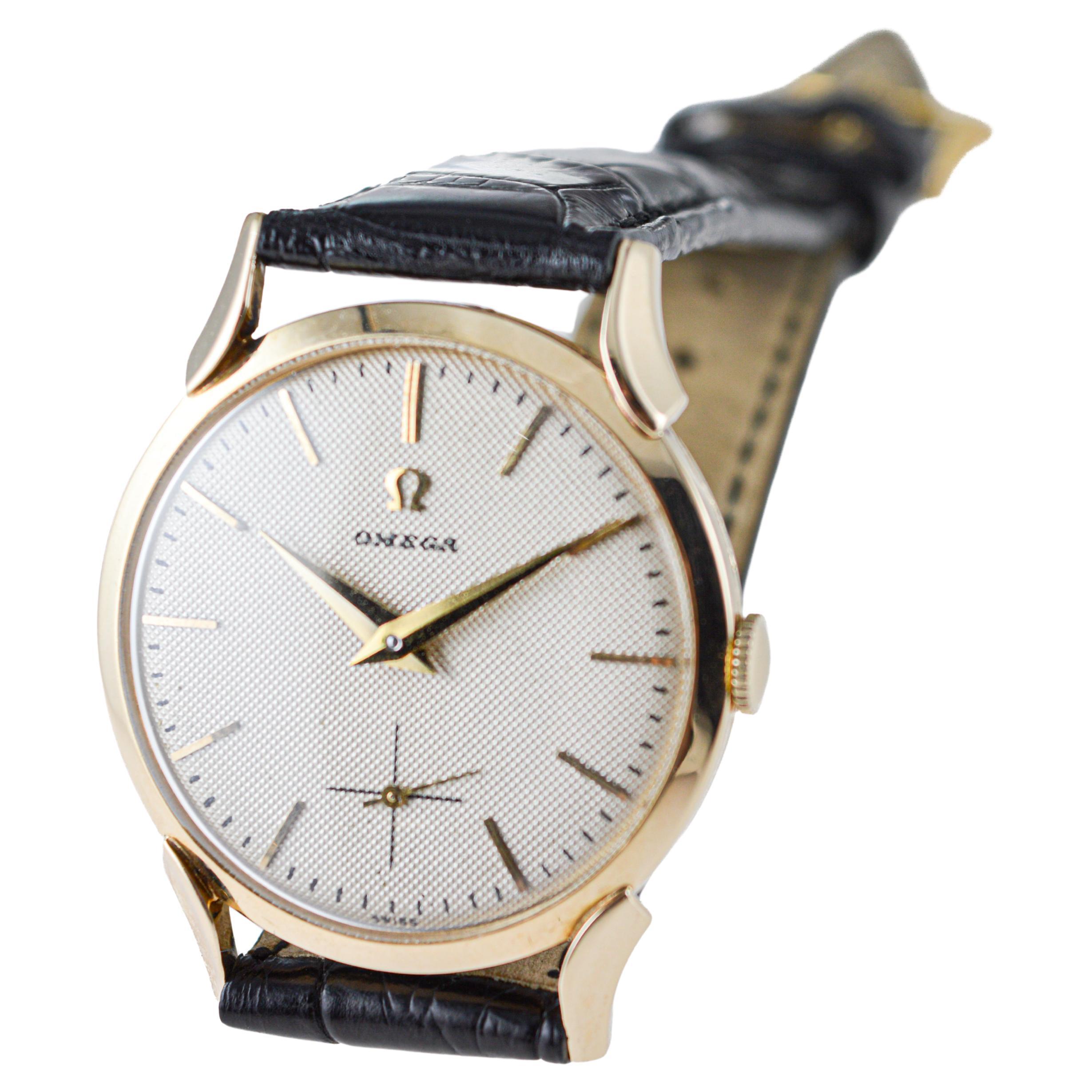 Omega 14Kt Solid Gold Watch Mid Century Watch with Original Waffle Dial For Sale 4