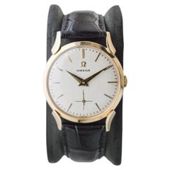Omega 14Kt Massivgold-Uhr Mid Century mit Original Waffle-Zifferblatt