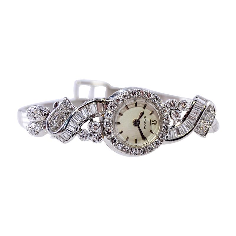 Omega 18 Karat Gold Art Deco Style Back Wind Diamond Watch, circa 1940s-1950s In Excellent Condition For Sale In Long Beach, CA