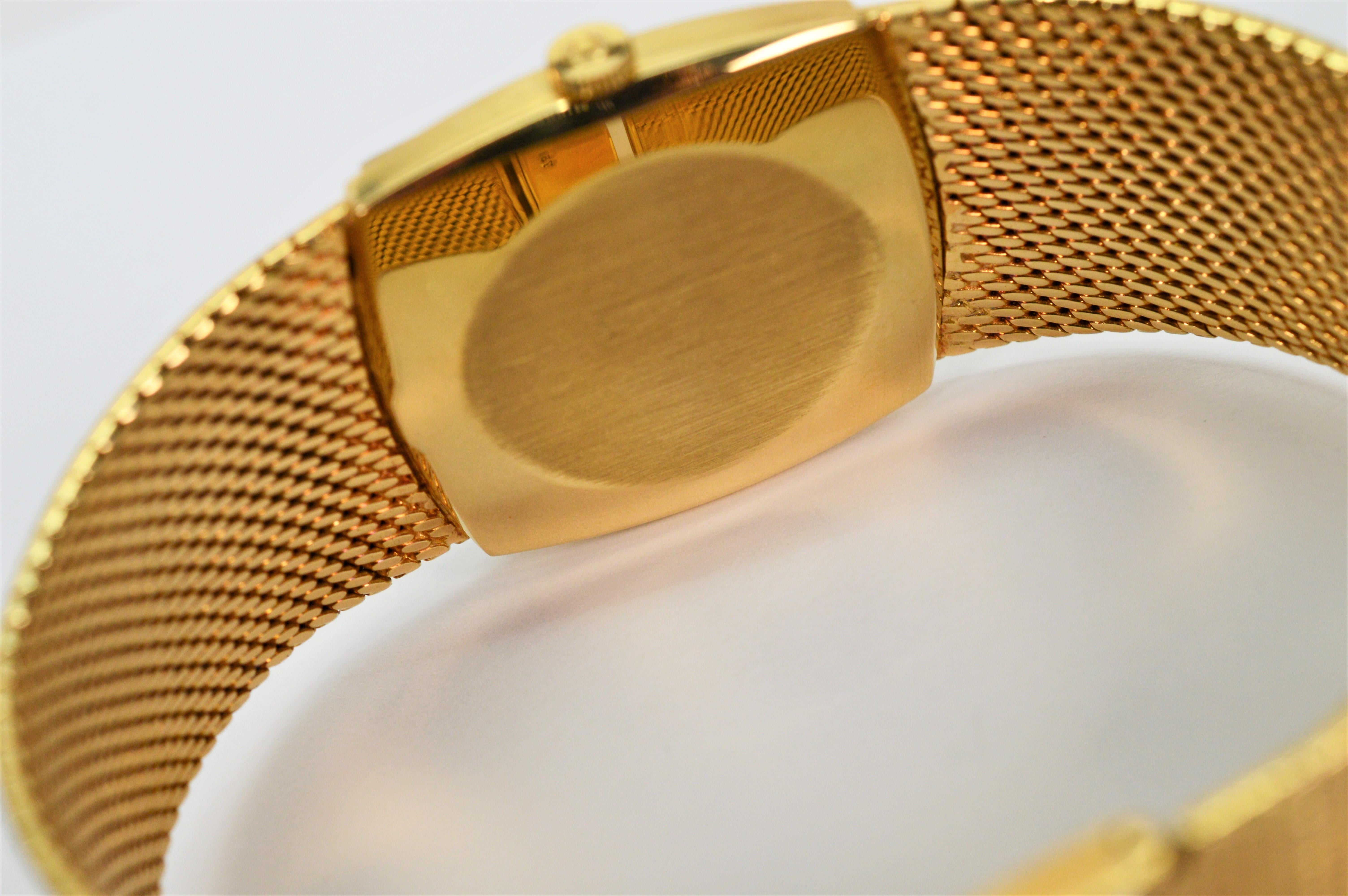 Omega 18 Karat Yellow Gold Men's Dress Wrist Watch with Box For Sale 7