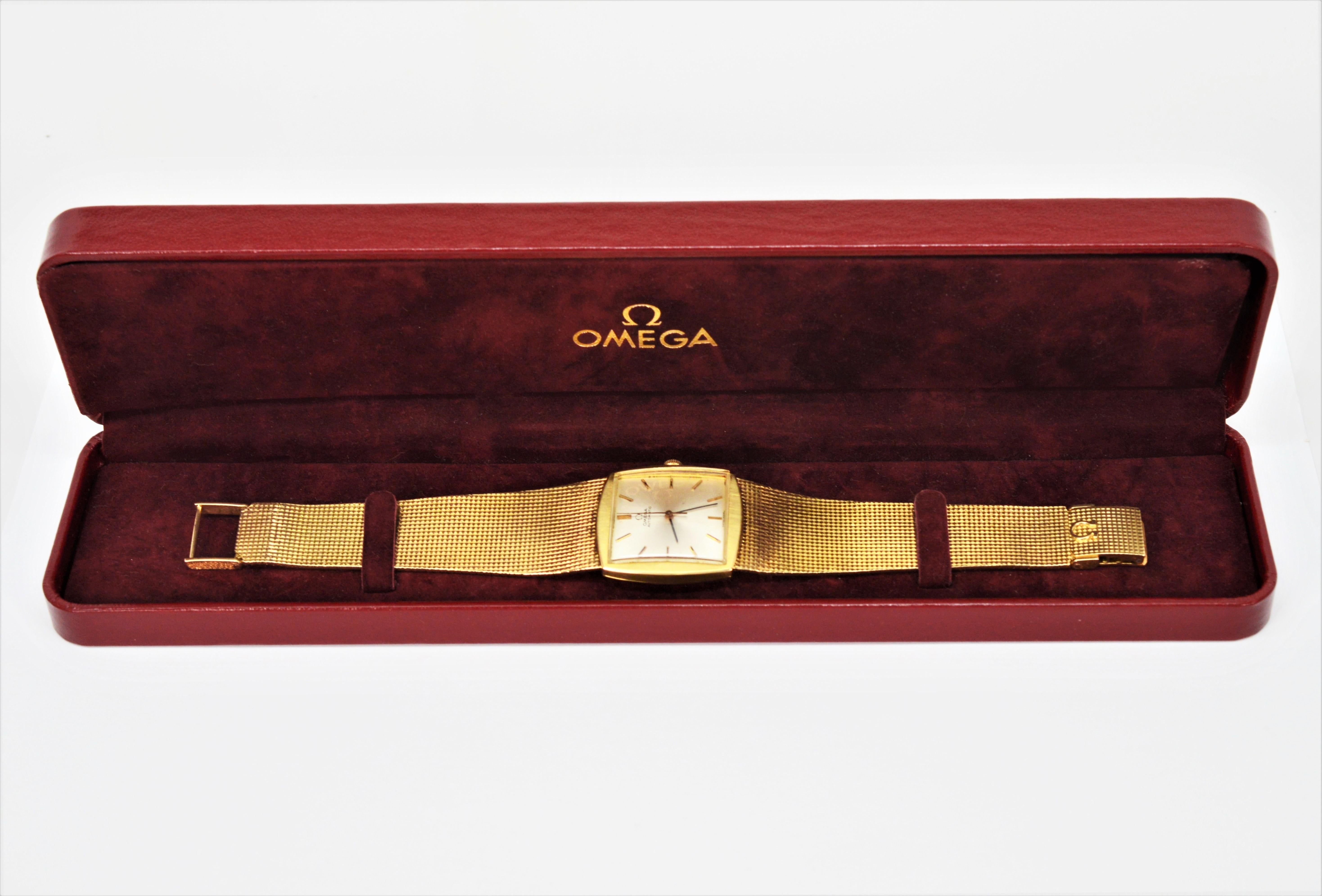 Omega 18 Karat Yellow Gold Men's Dress Wrist Watch with Box For Sale 9